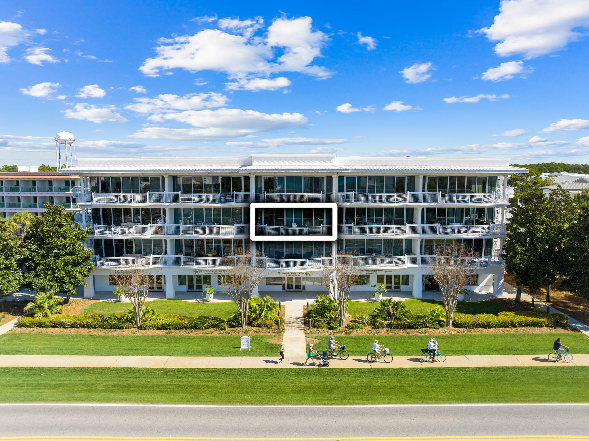 ALEXANDER AT PALM COURT - Residential