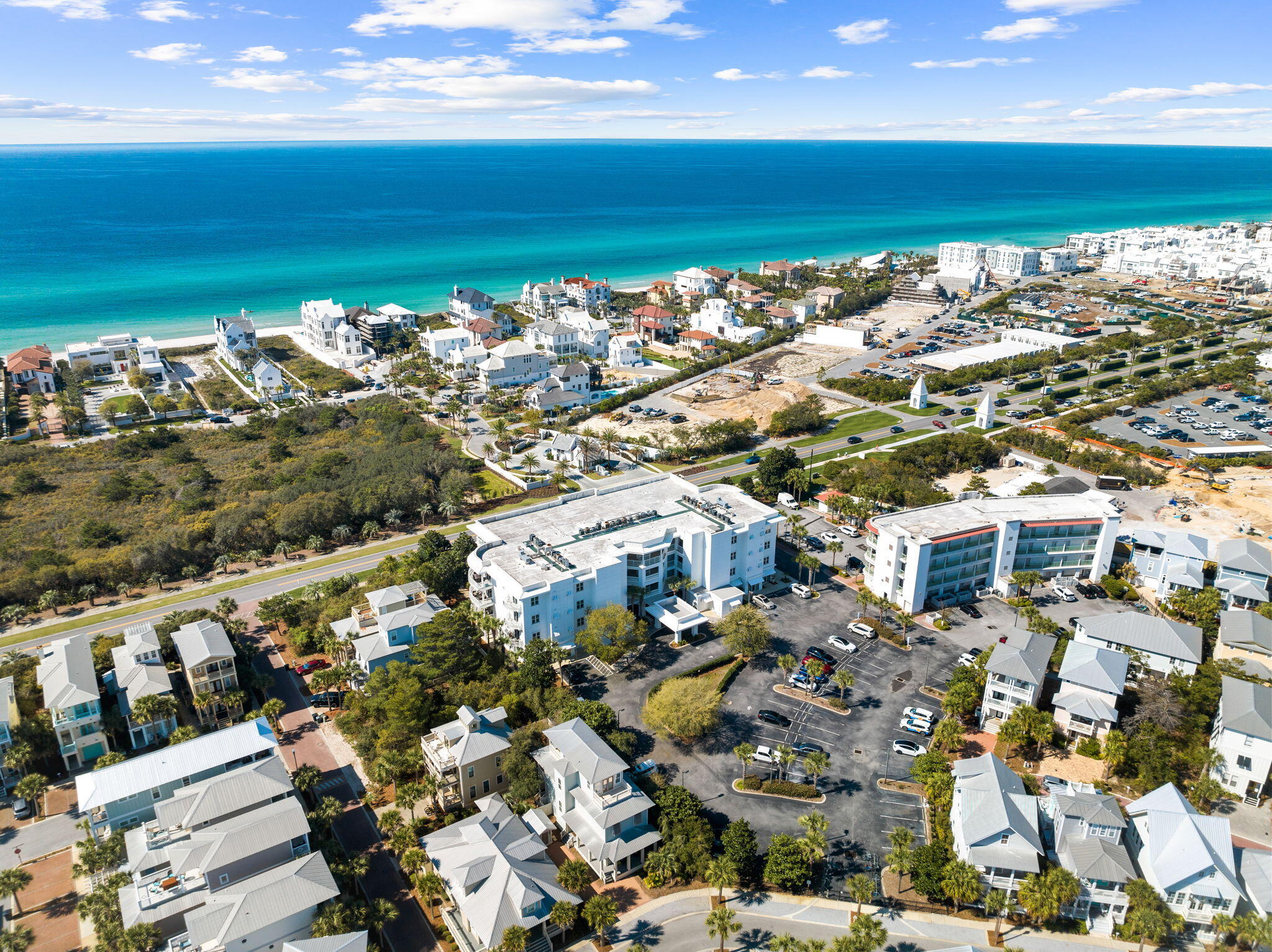ALEXANDER AT PALM COURT - Residential