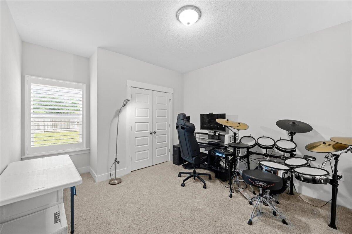 WATERS EDGE - Residential