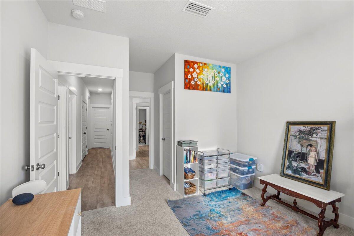 WATERS EDGE - Residential