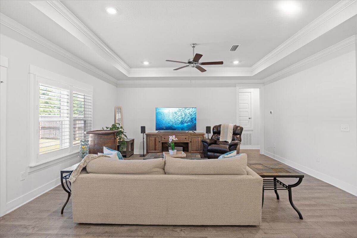 WATERS EDGE - Residential