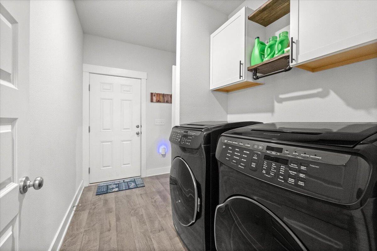 WATERS EDGE - Residential