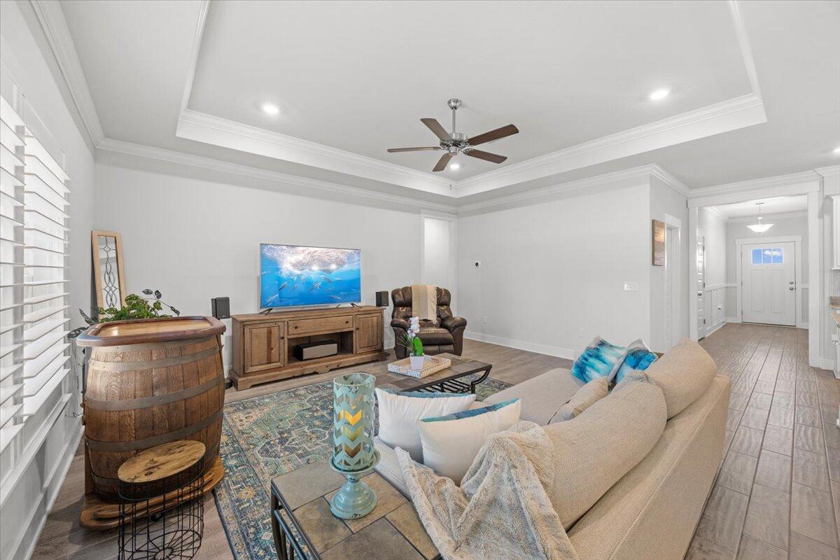 WATERS EDGE - Residential