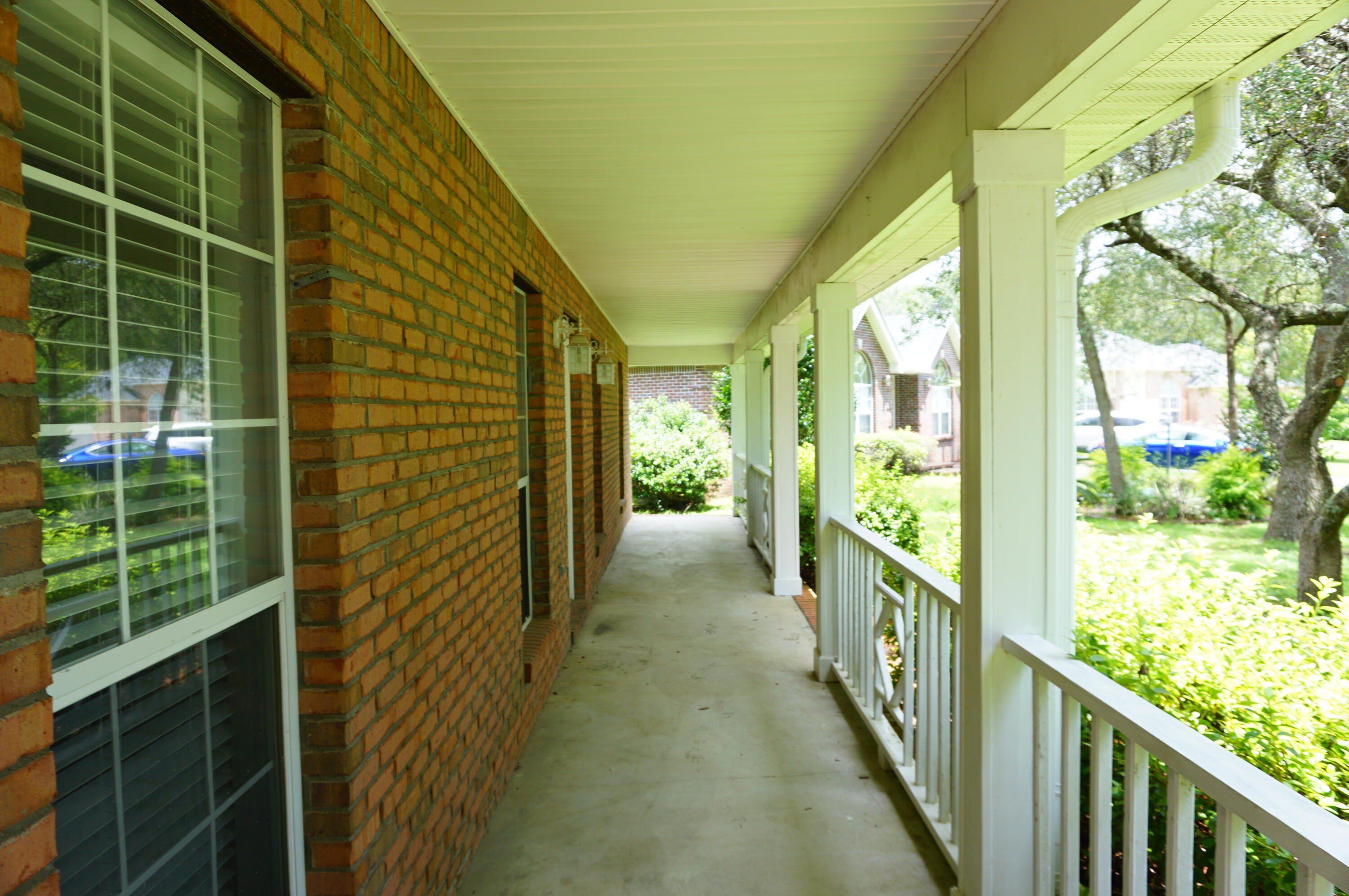 ROYAL OAKS - Residential Lease