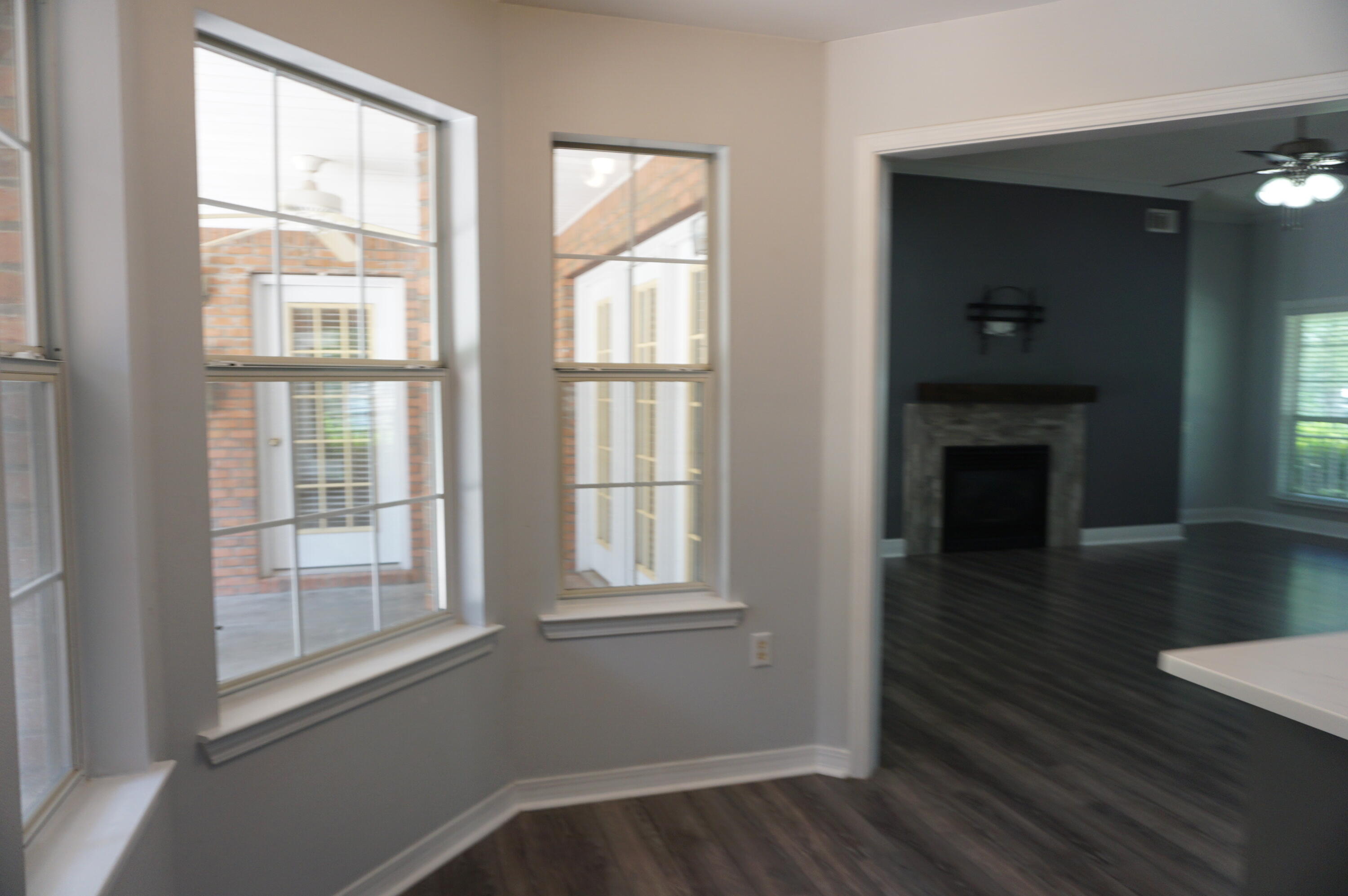 ROYAL OAKS - Residential Lease