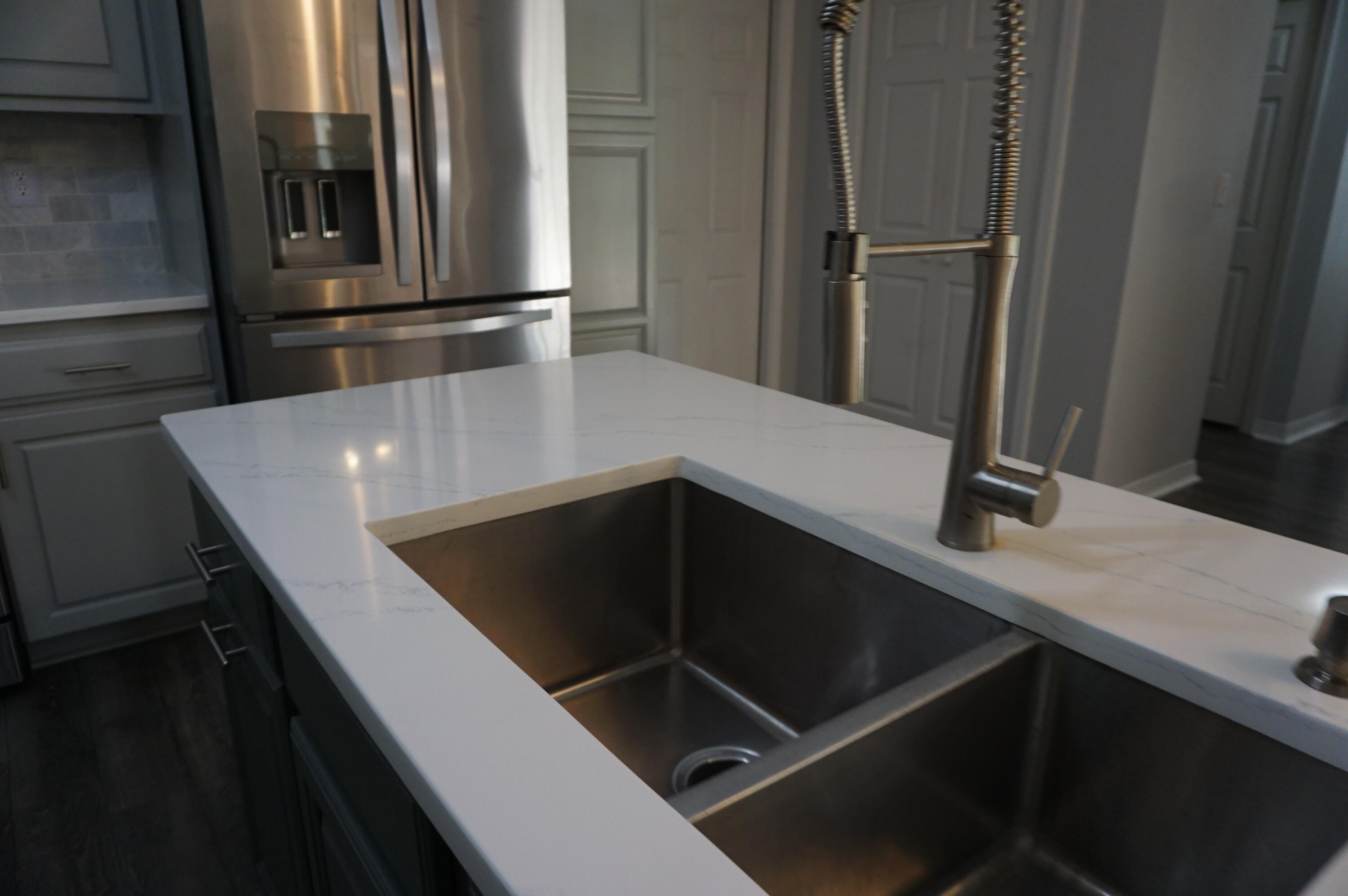 ROYAL OAKS - Residential Lease