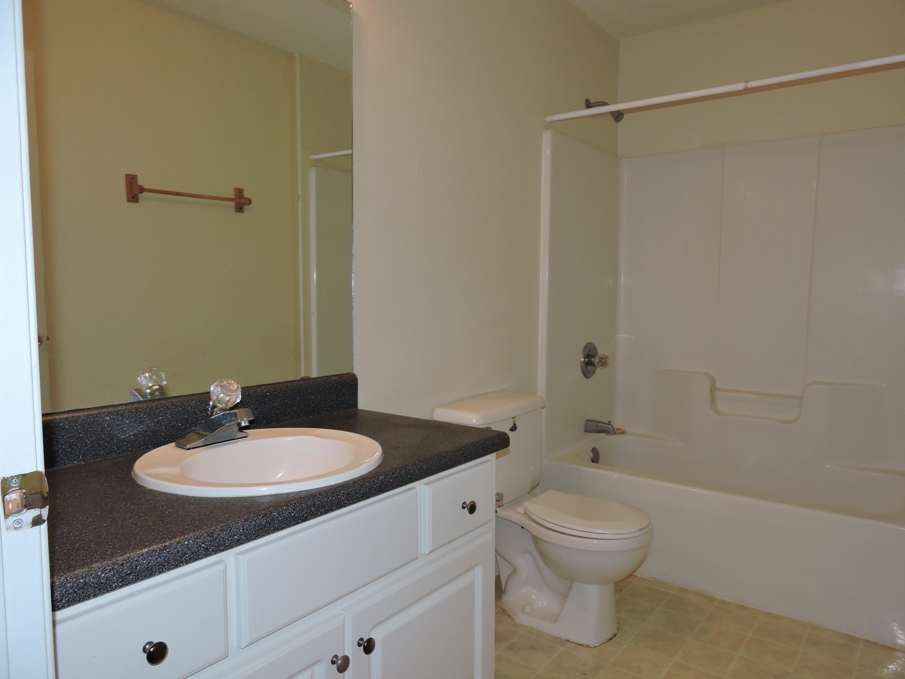 MORRIS ADDN TO CRESTVIEW - Residential Lease