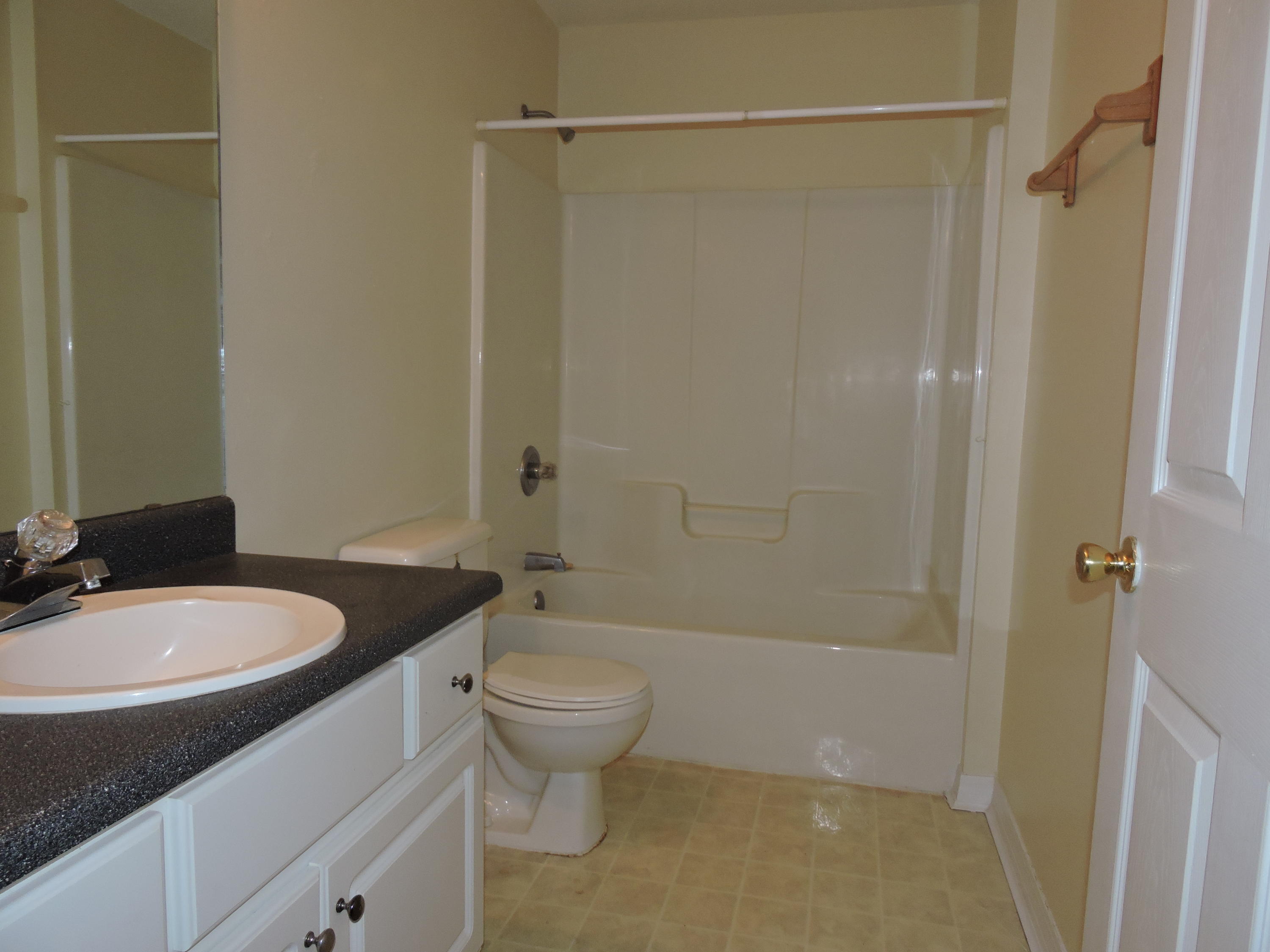 MORRIS ADDN TO CRESTVIEW - Residential Lease