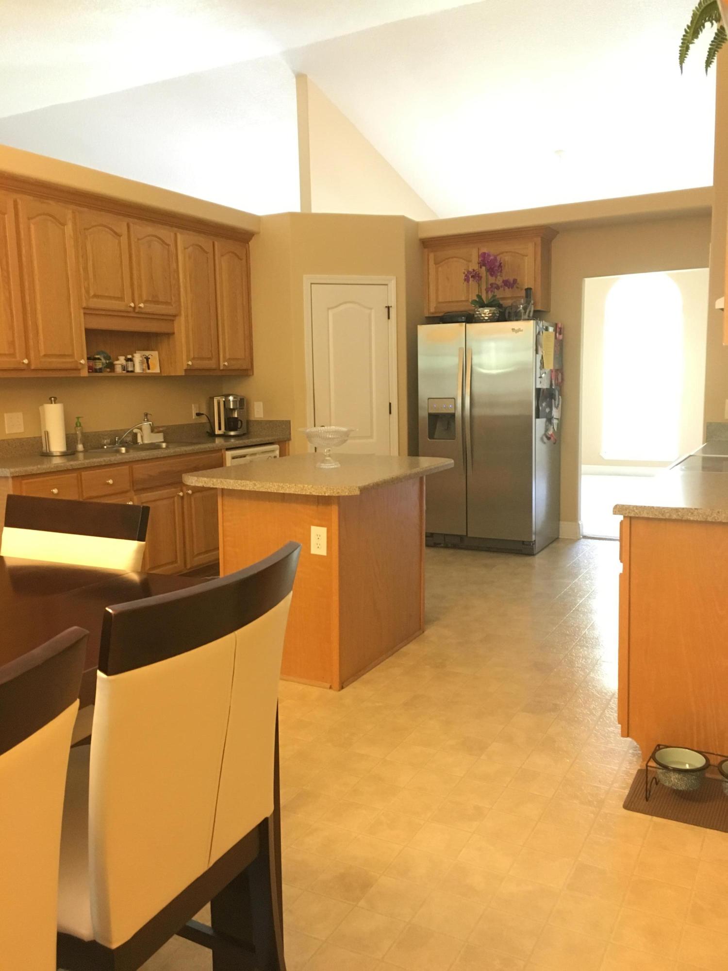 FOX VALLEY - Residential