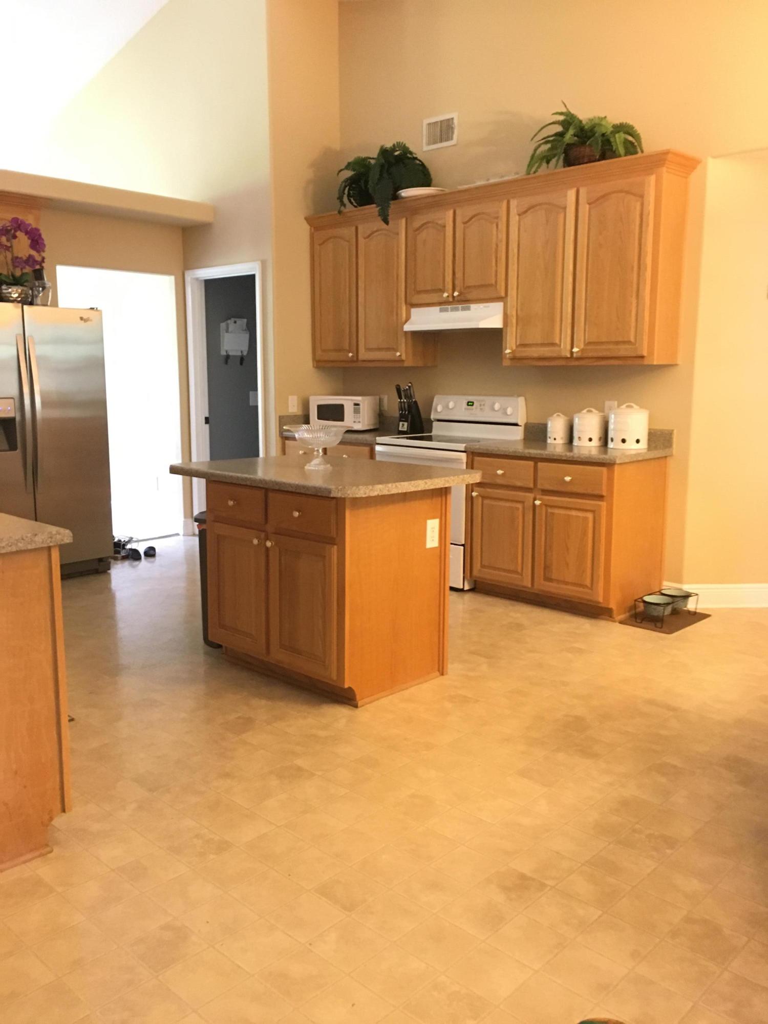 FOX VALLEY - Residential