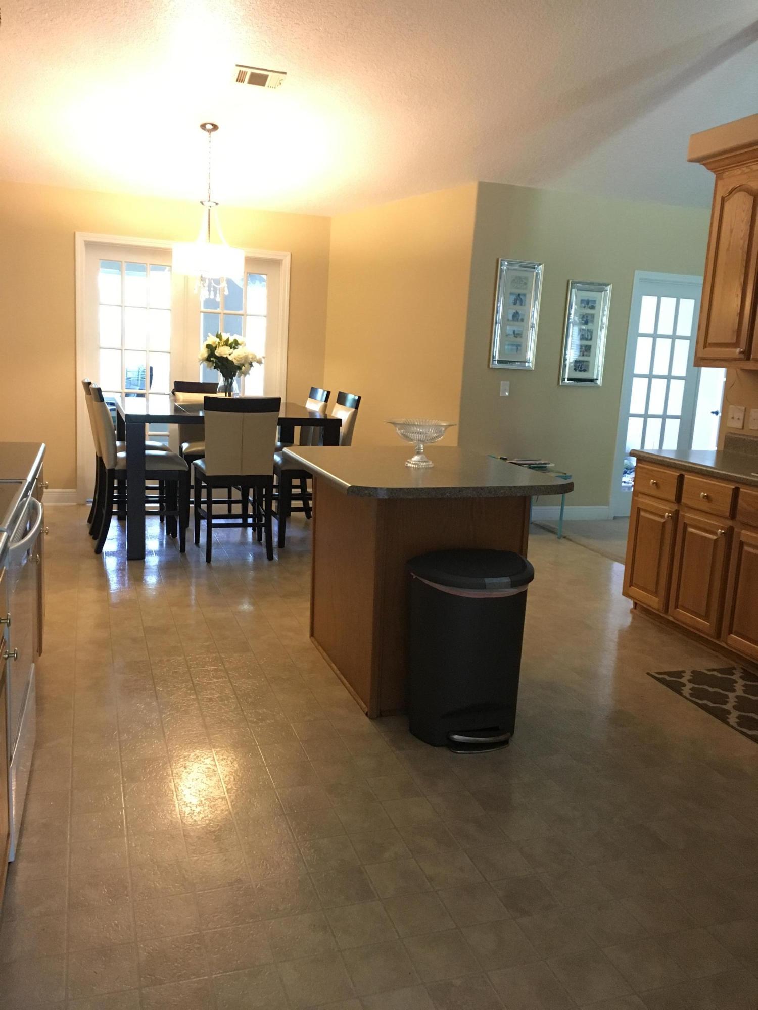 FOX VALLEY - Residential