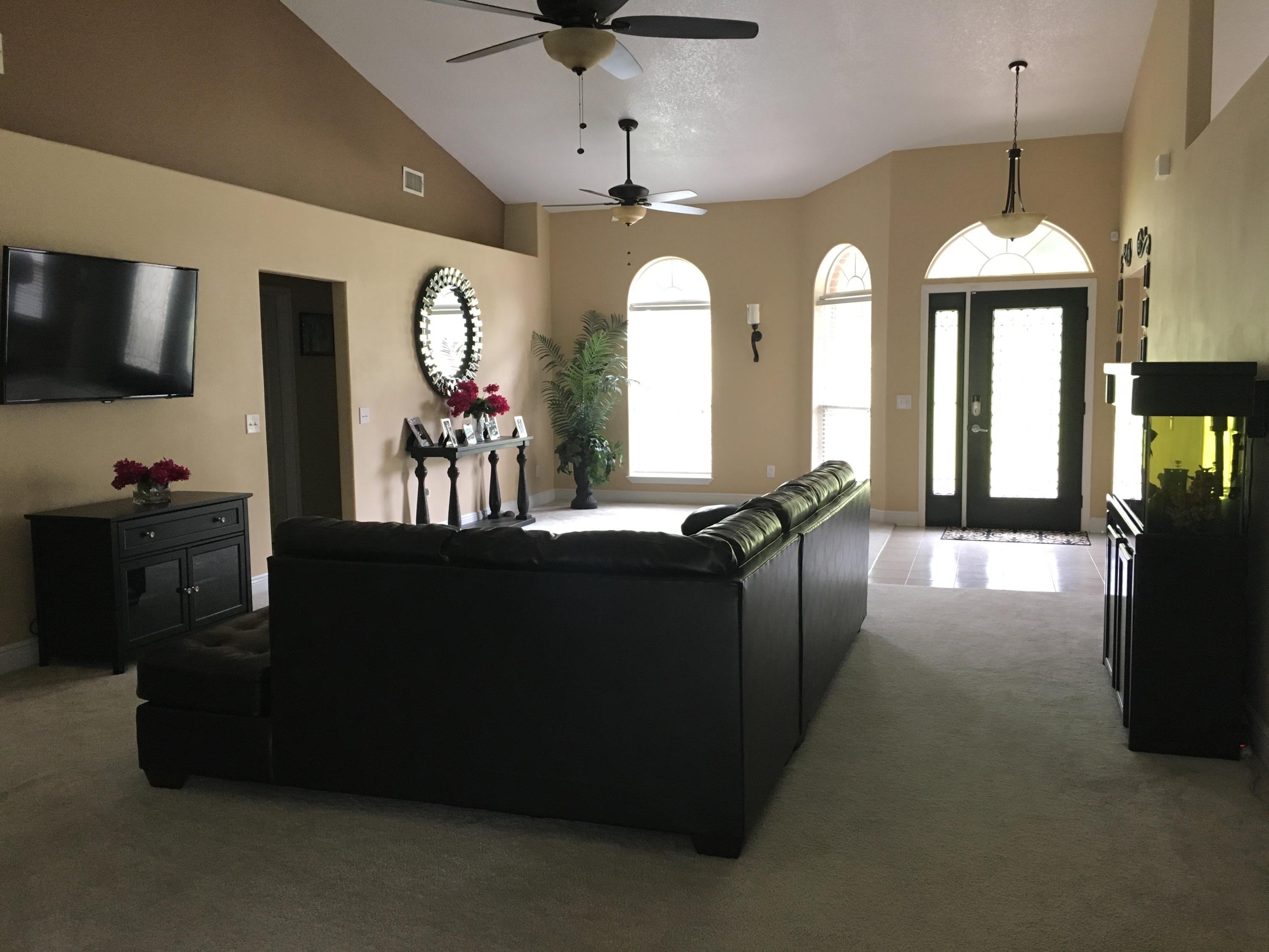 FOX VALLEY - Residential