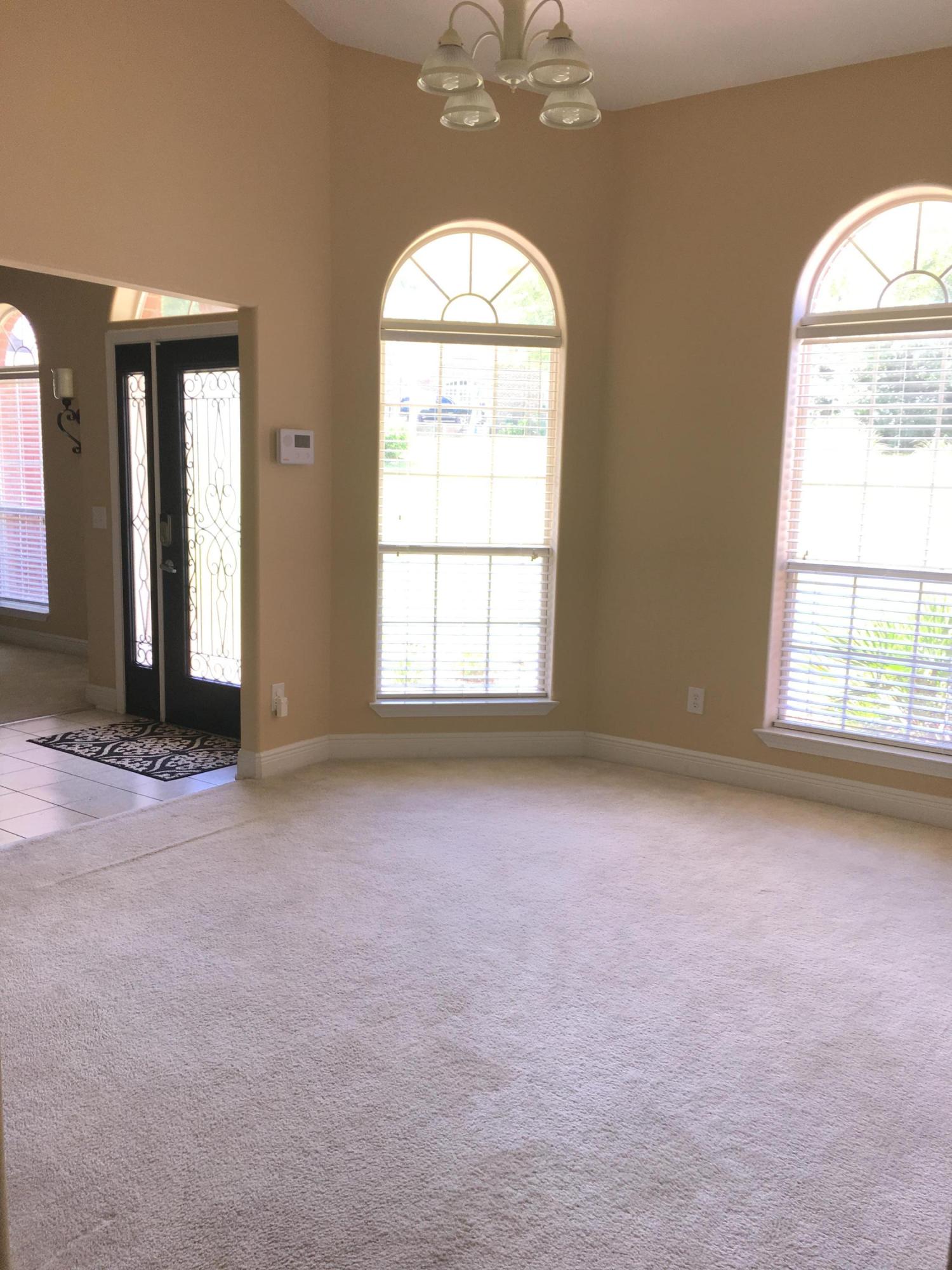 FOX VALLEY - Residential