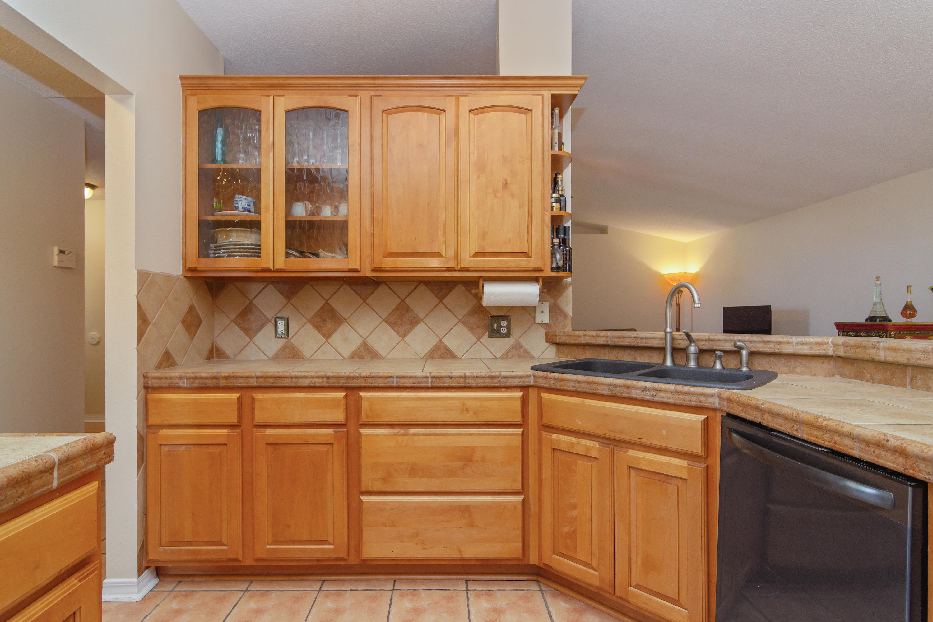 HOLLEY BY THE SEA - Residential