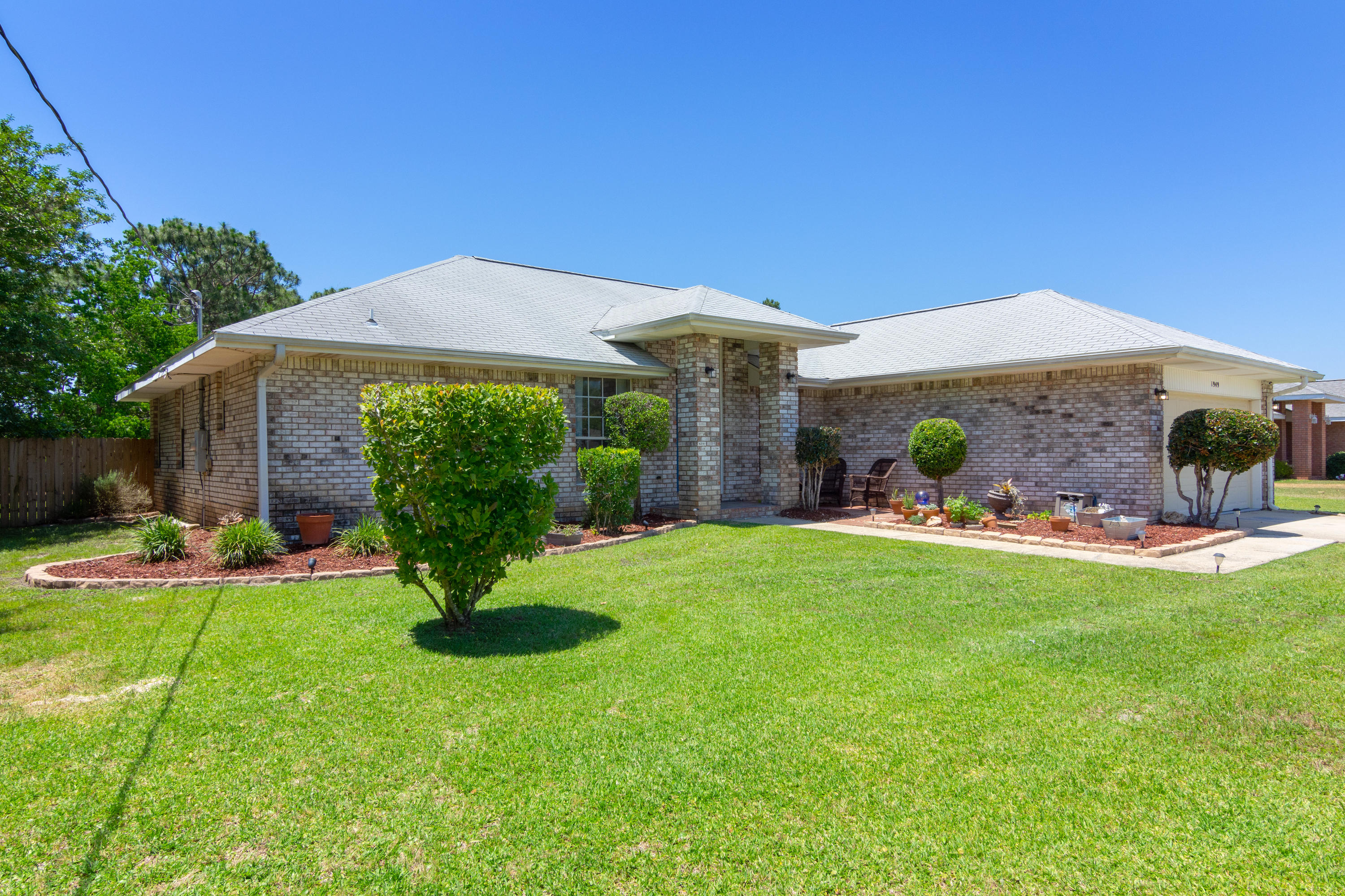 HOLLEY BY THE SEA - Residential