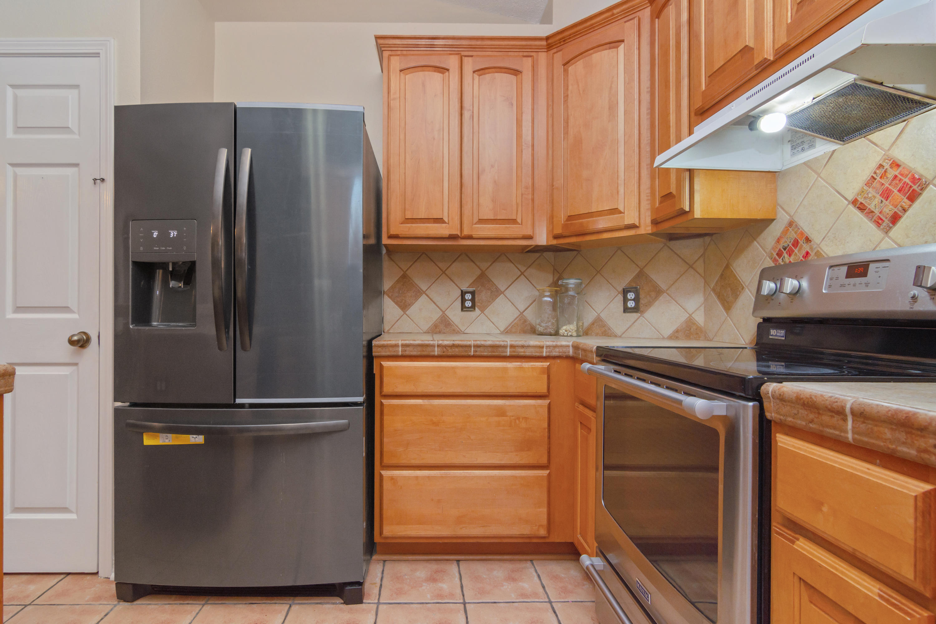 HOLLEY BY THE SEA - Residential