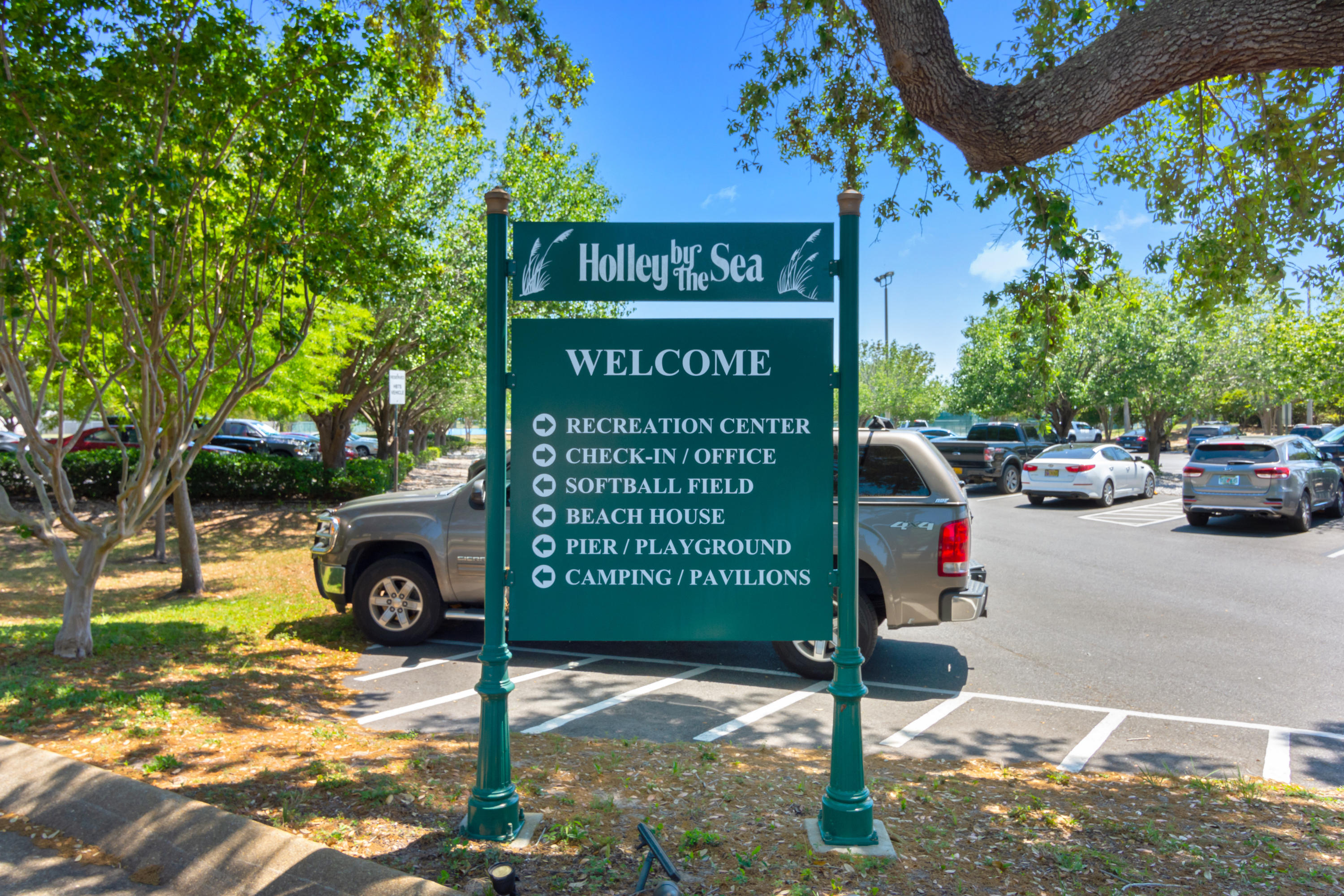 HOLLEY BY THE SEA - Residential