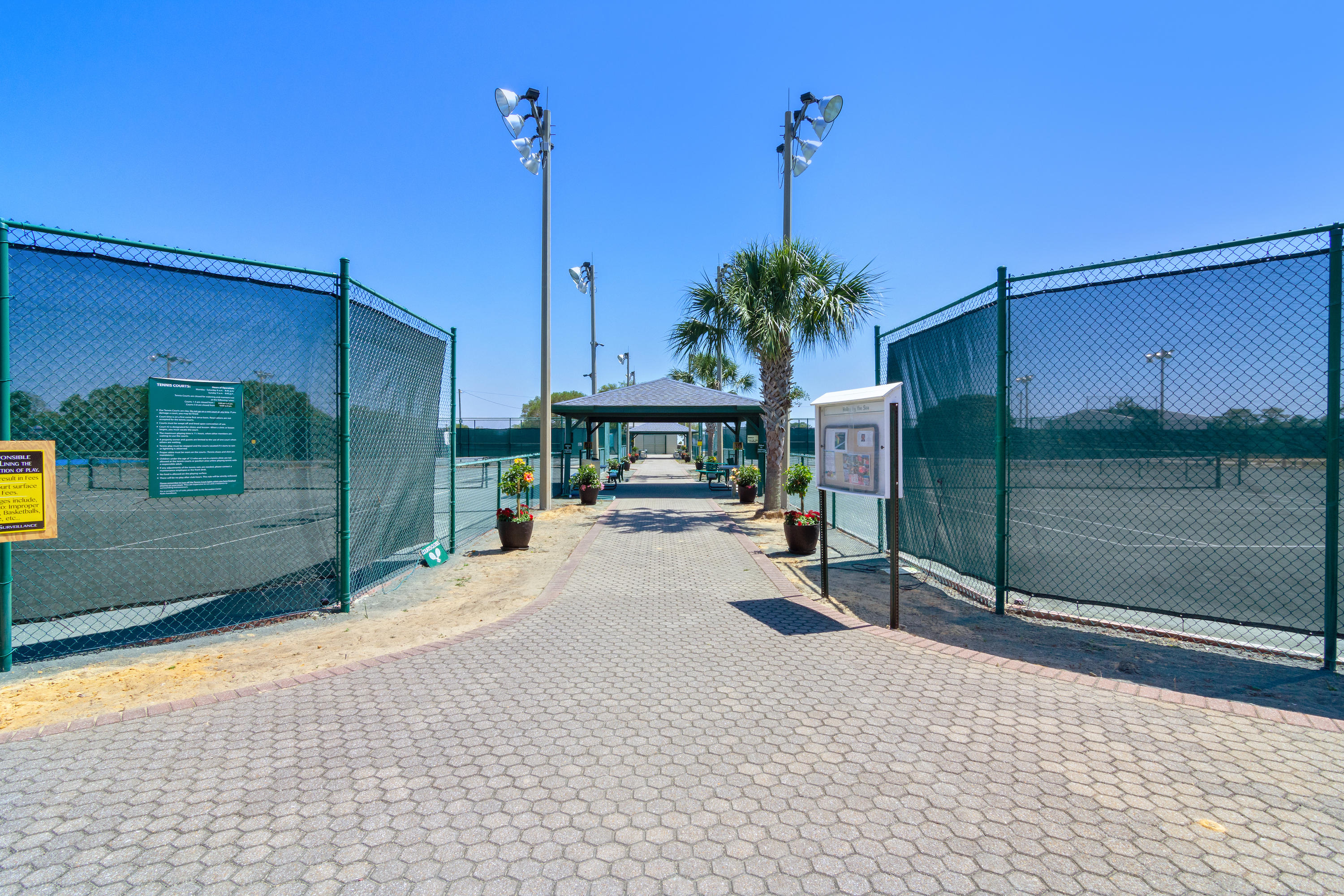 HOLLEY BY THE SEA - Residential