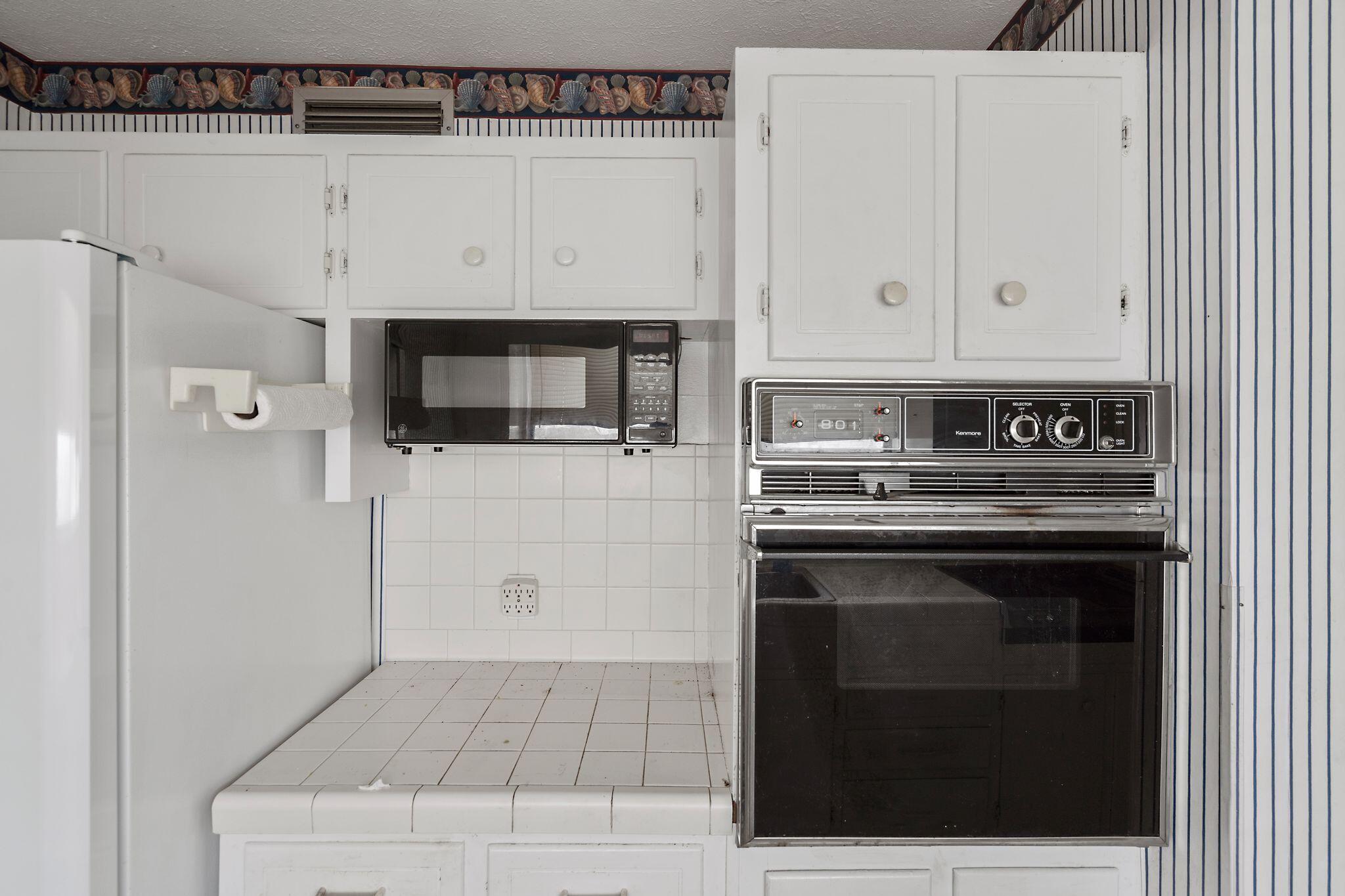 CRESCENT BEACH UNIT 1 - Residential