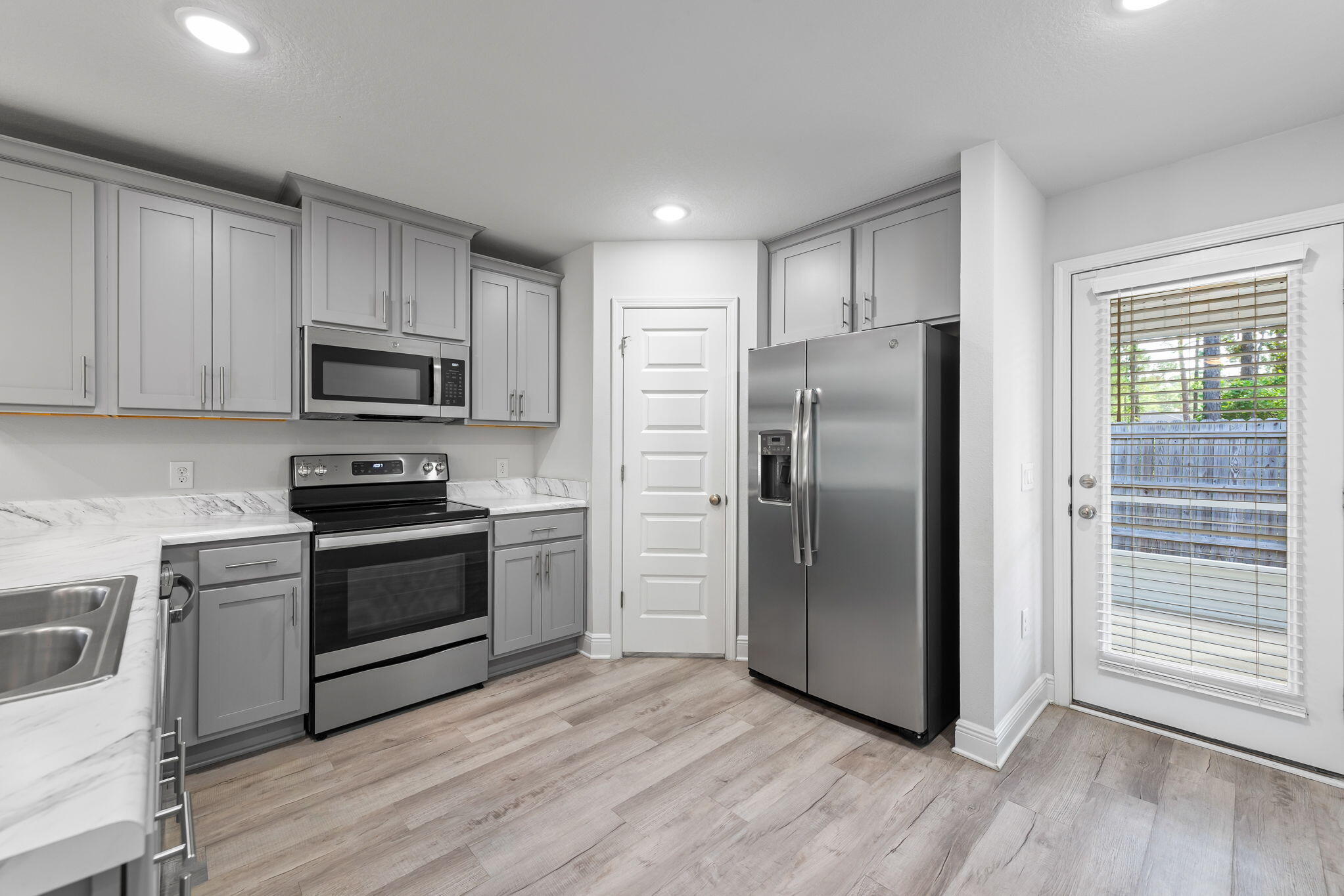 EAST BAY HEIGHTS - Residential