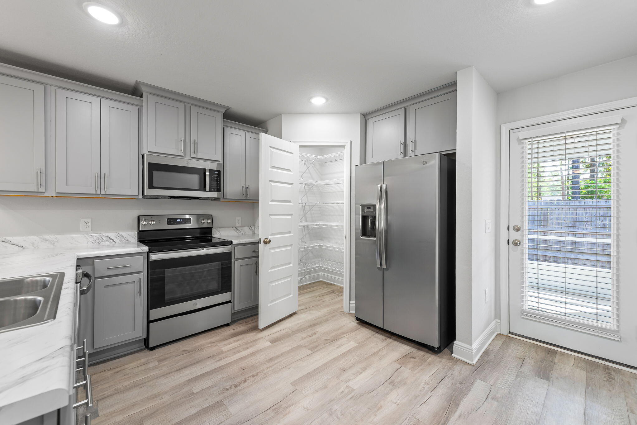 EAST BAY HEIGHTS - Residential