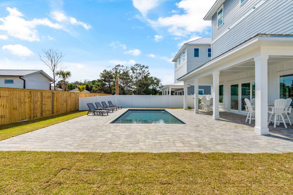 BID-A-WEE S/D - Residential