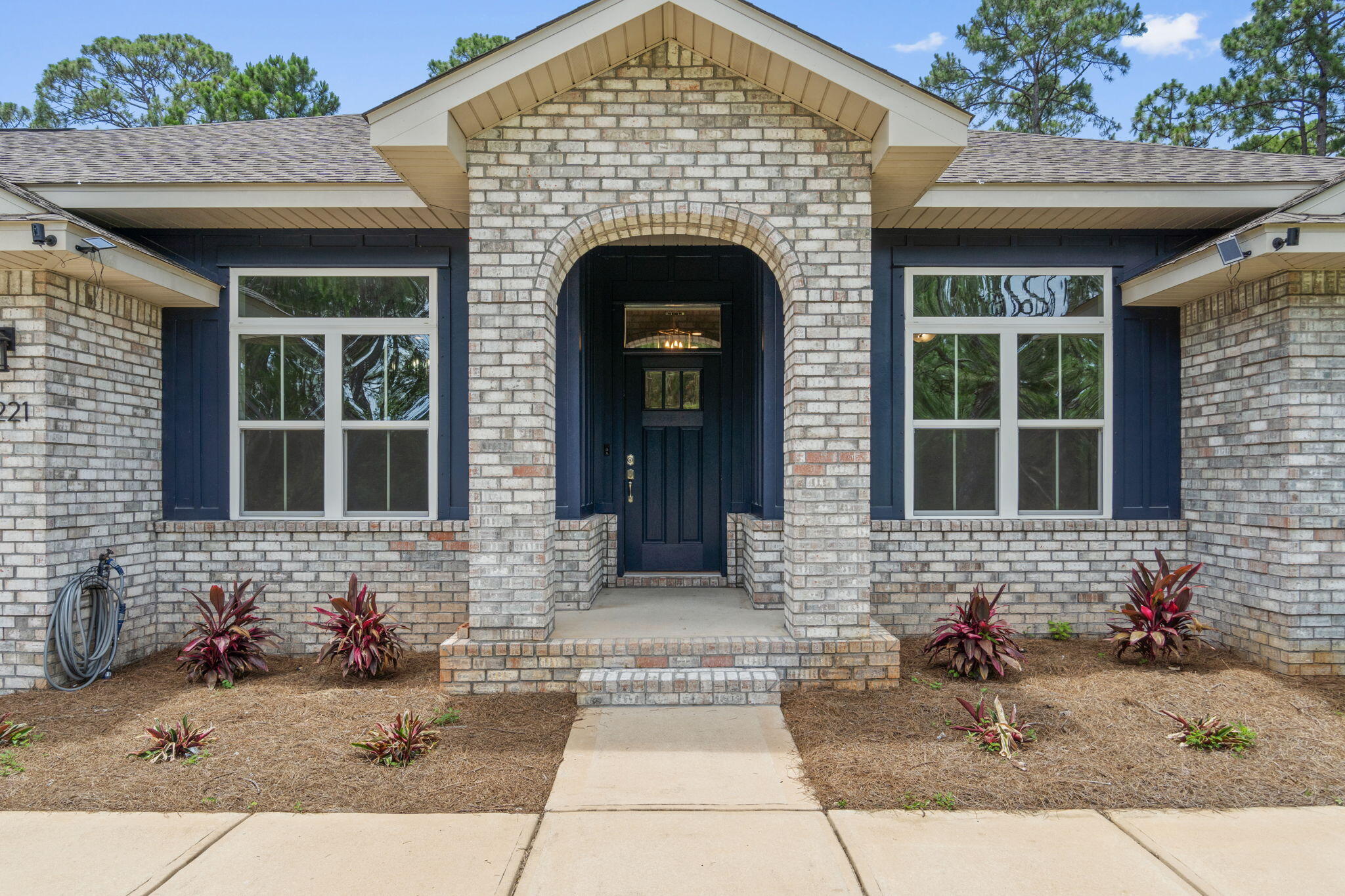 HOLLEY BY THE SEA - Residential
