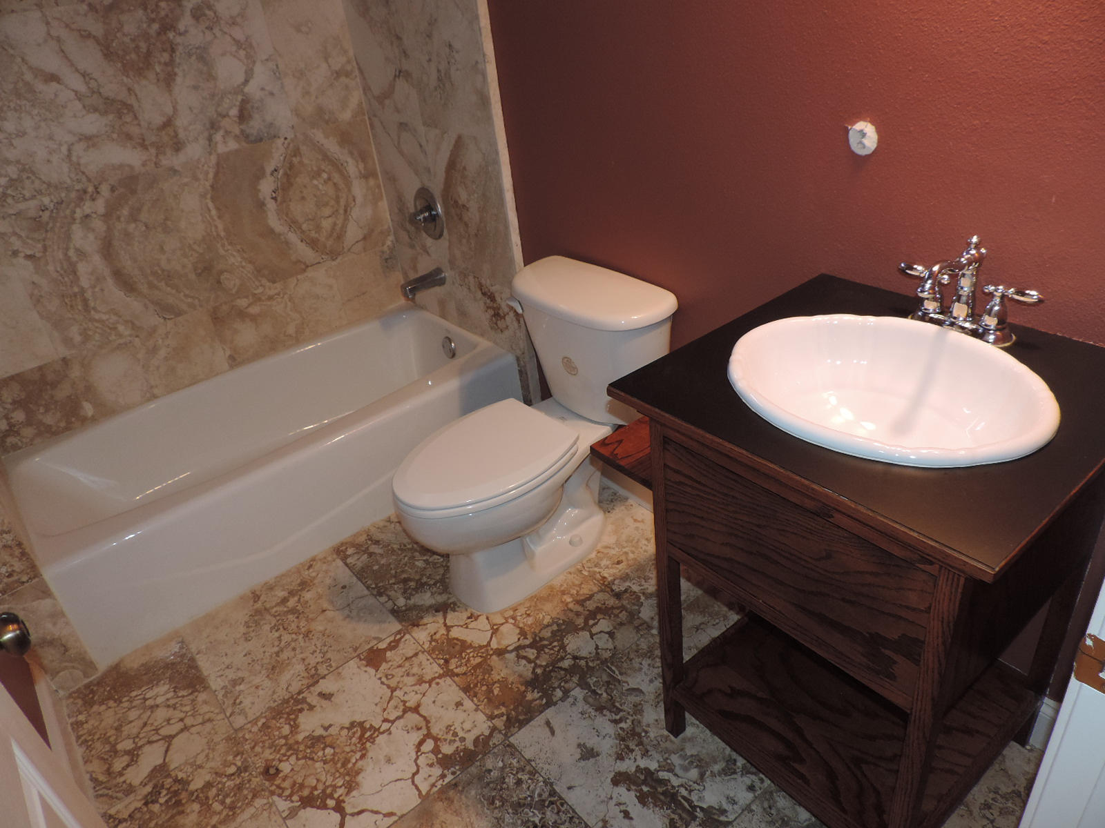 WHISPERING PINES - Residential