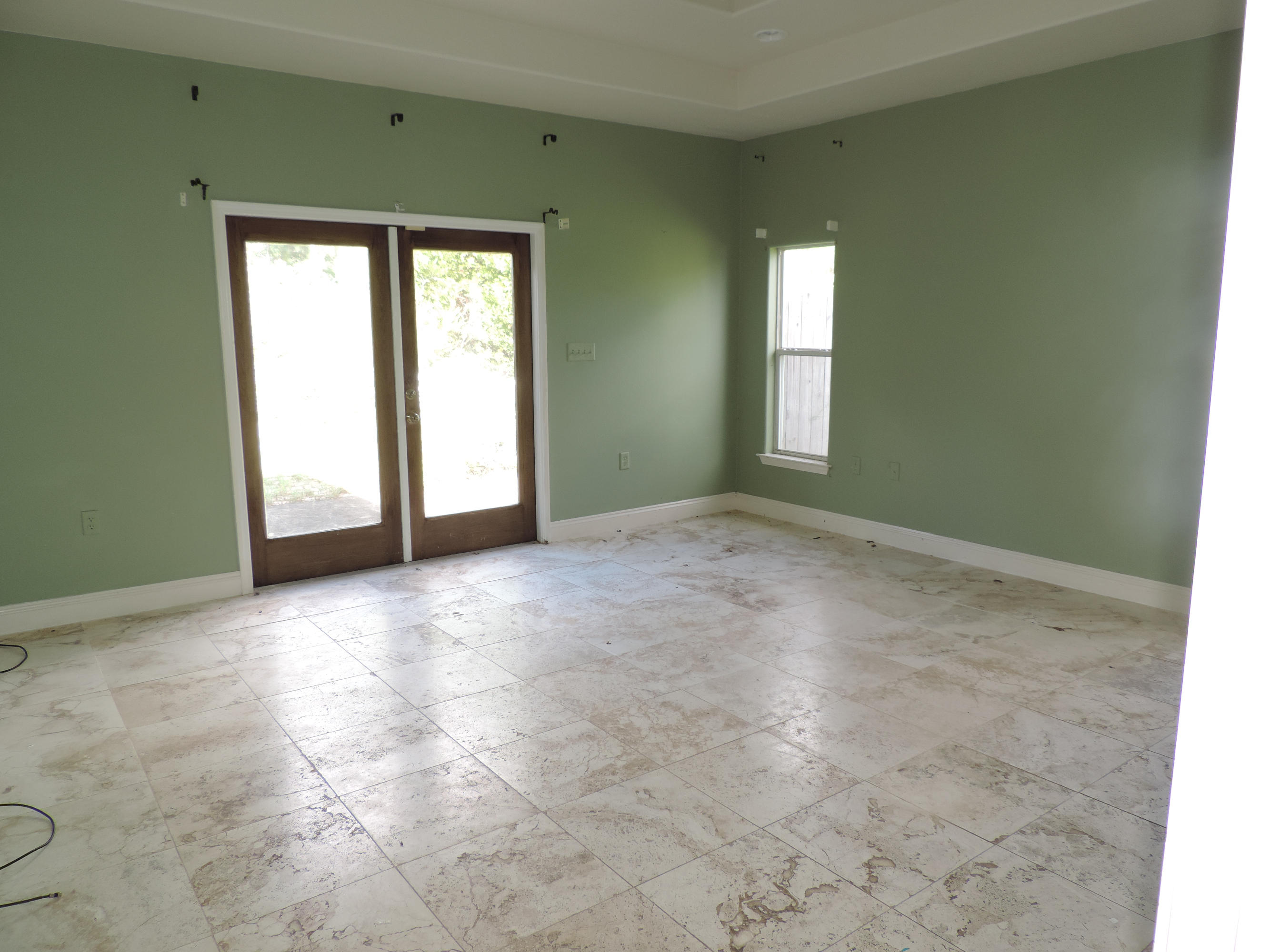 WHISPERING PINES - Residential