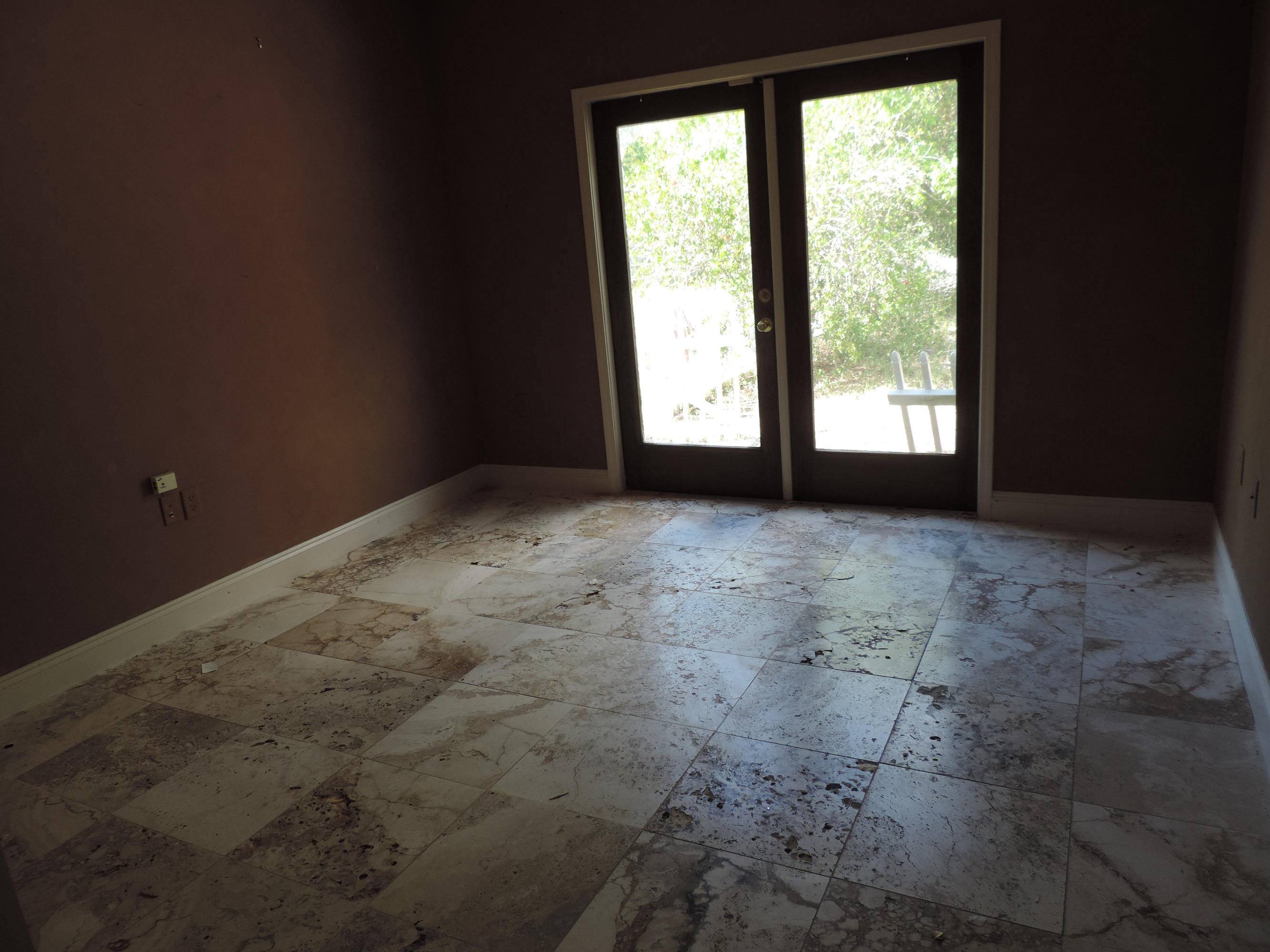 WHISPERING PINES - Residential