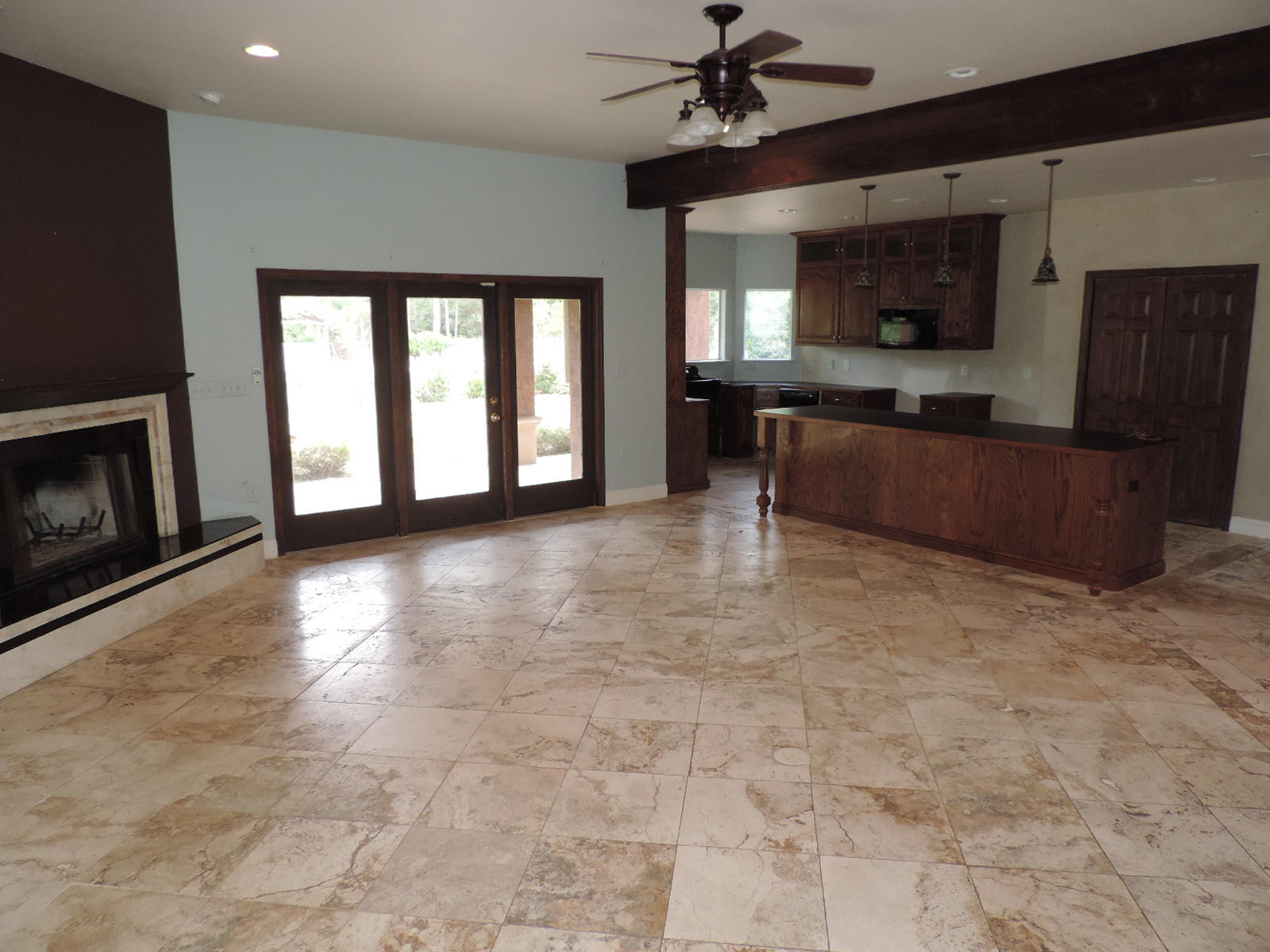 WHISPERING PINES - Residential