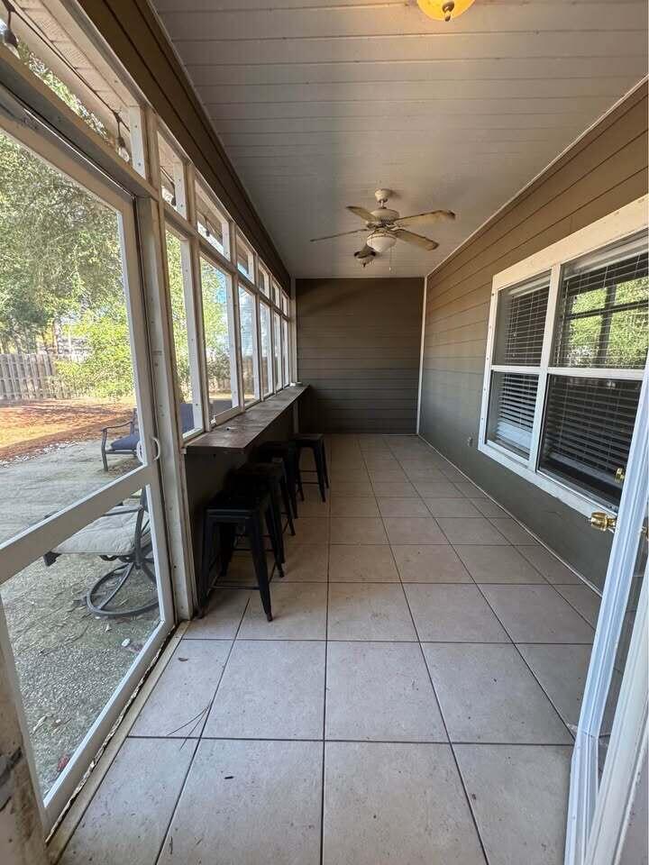 HAMMOCK BAY - Residential Lease