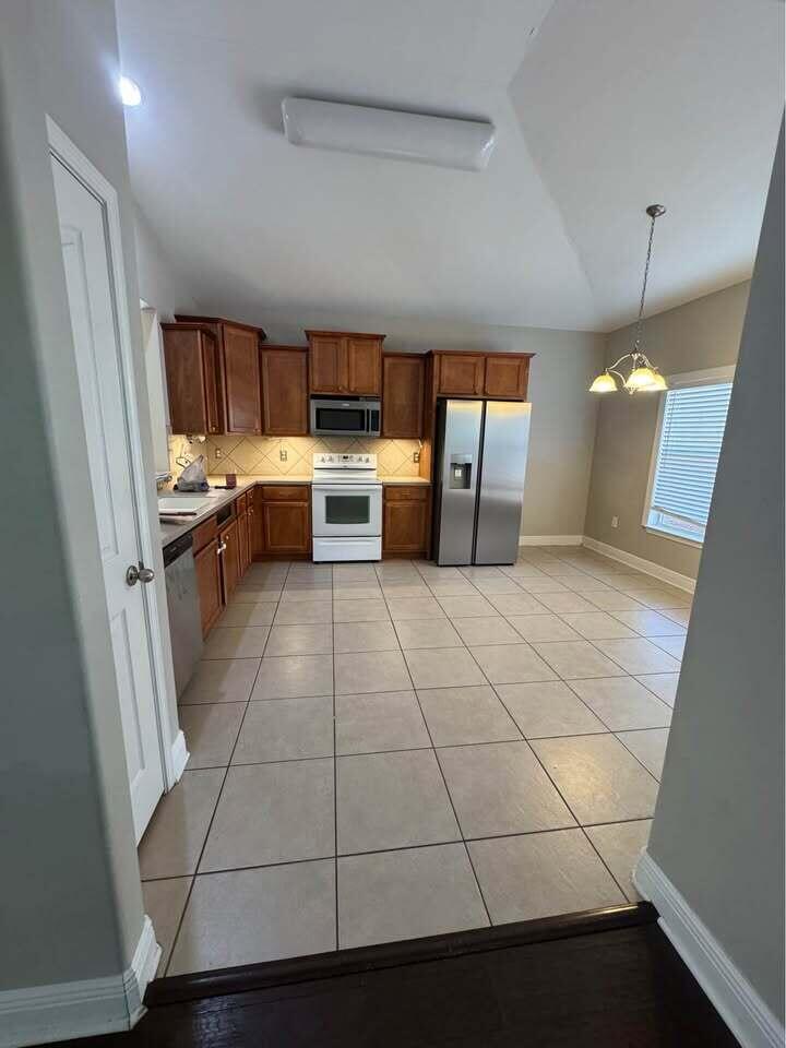 HAMMOCK BAY - Residential Lease