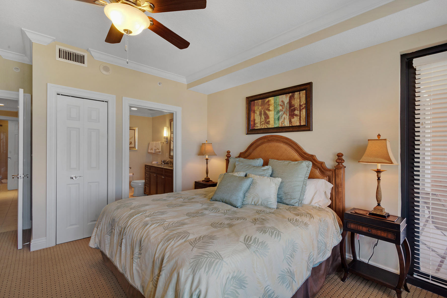 EMERALD GRANDE - Residential