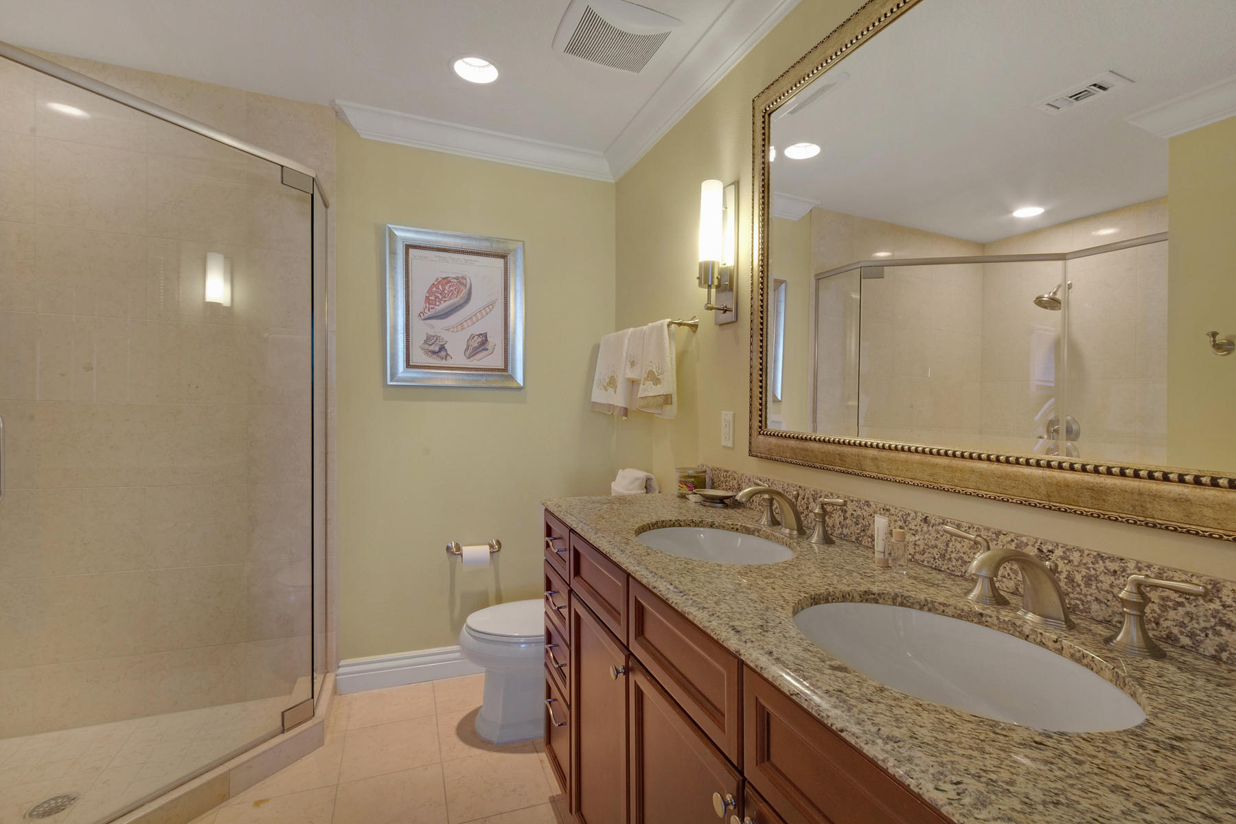 EMERALD GRANDE - Residential