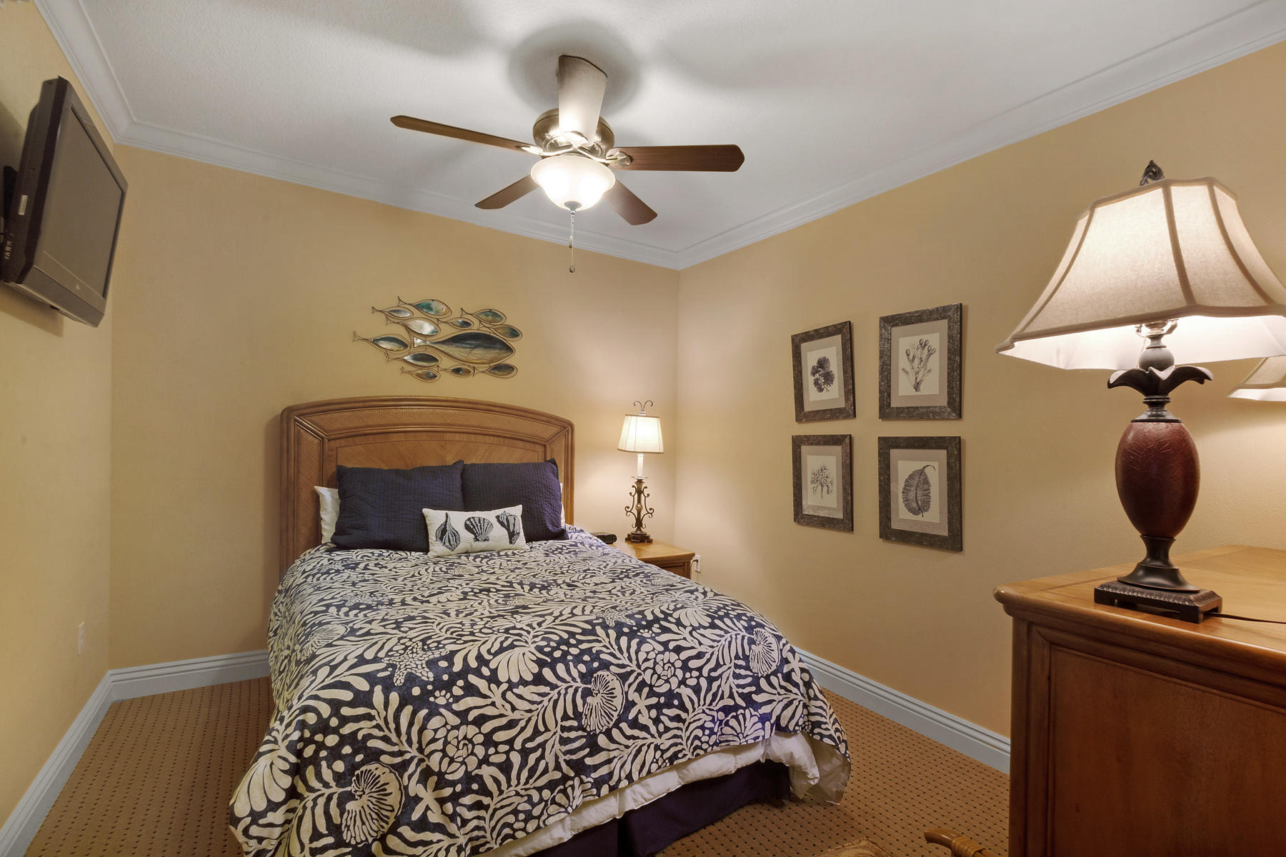 EMERALD GRANDE - Residential