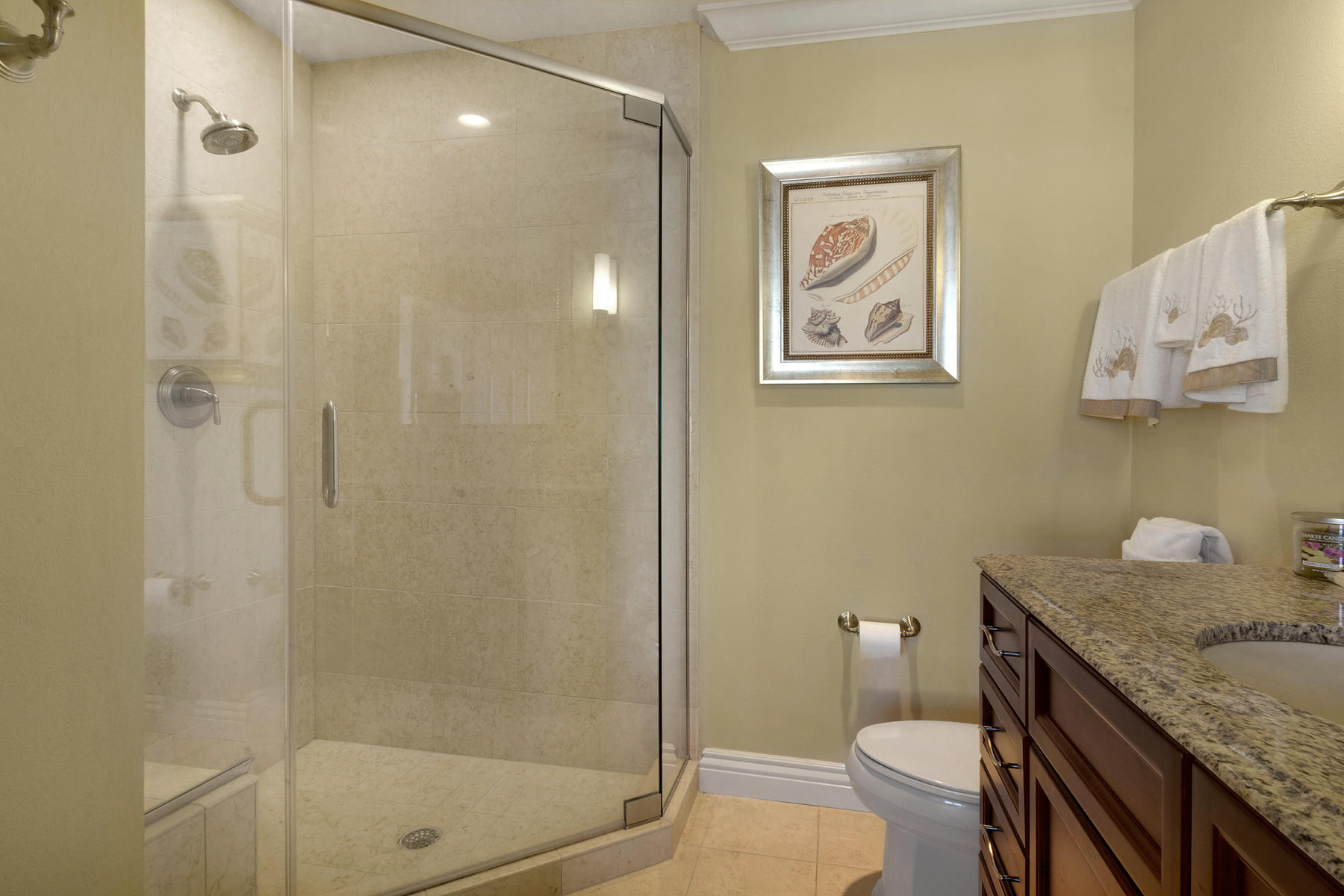 EMERALD GRANDE - Residential