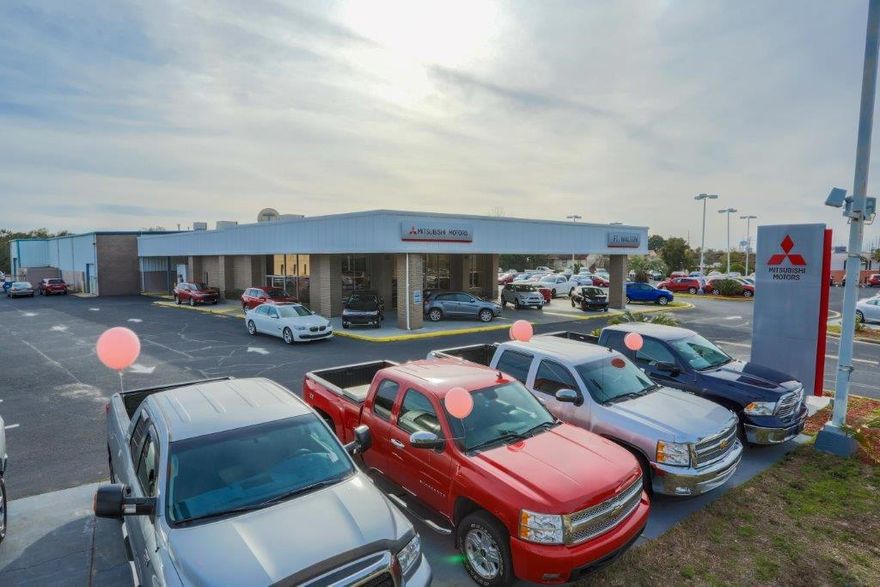 FDIC Asset! This site consists of showroom, warehouse space, loading docks, and abundant parking. Site yields 300 fronting feet on Beal parkway, and accessible to the traffic light at one of the highest volume intersections in Ft. Walton. Subject property is zoned for General Commercial Use. Tenant retains a first right of refusal to purchase property. Buyer must verify accuracy of all specifications. Sale is strictly ''As-Is, Where-Is''.