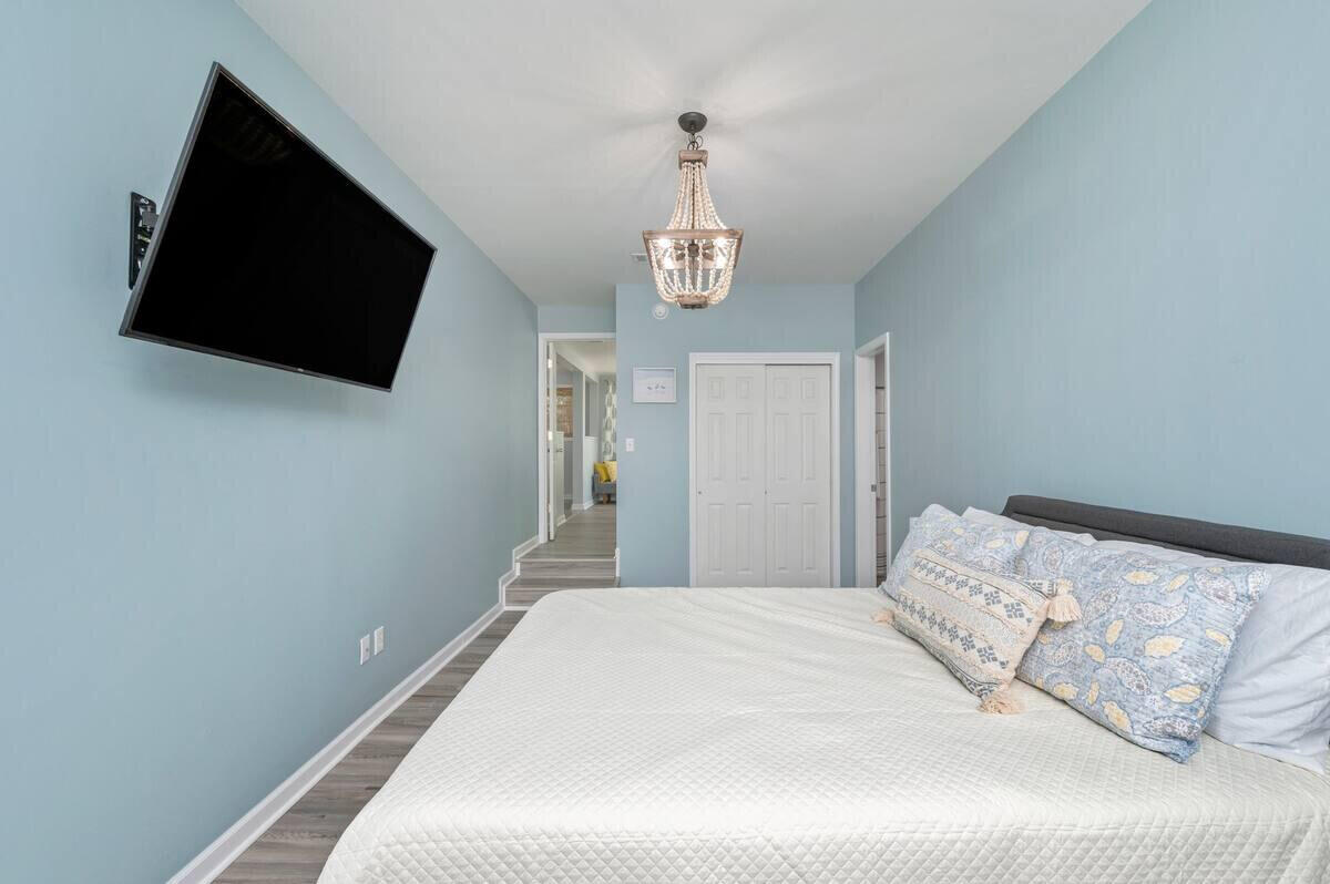 Garnier Beach - Residential