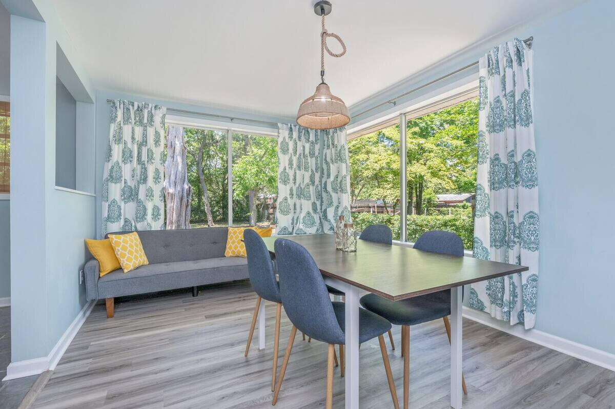 Garnier Beach - Residential
