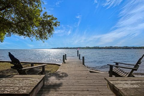 A home in Niceville