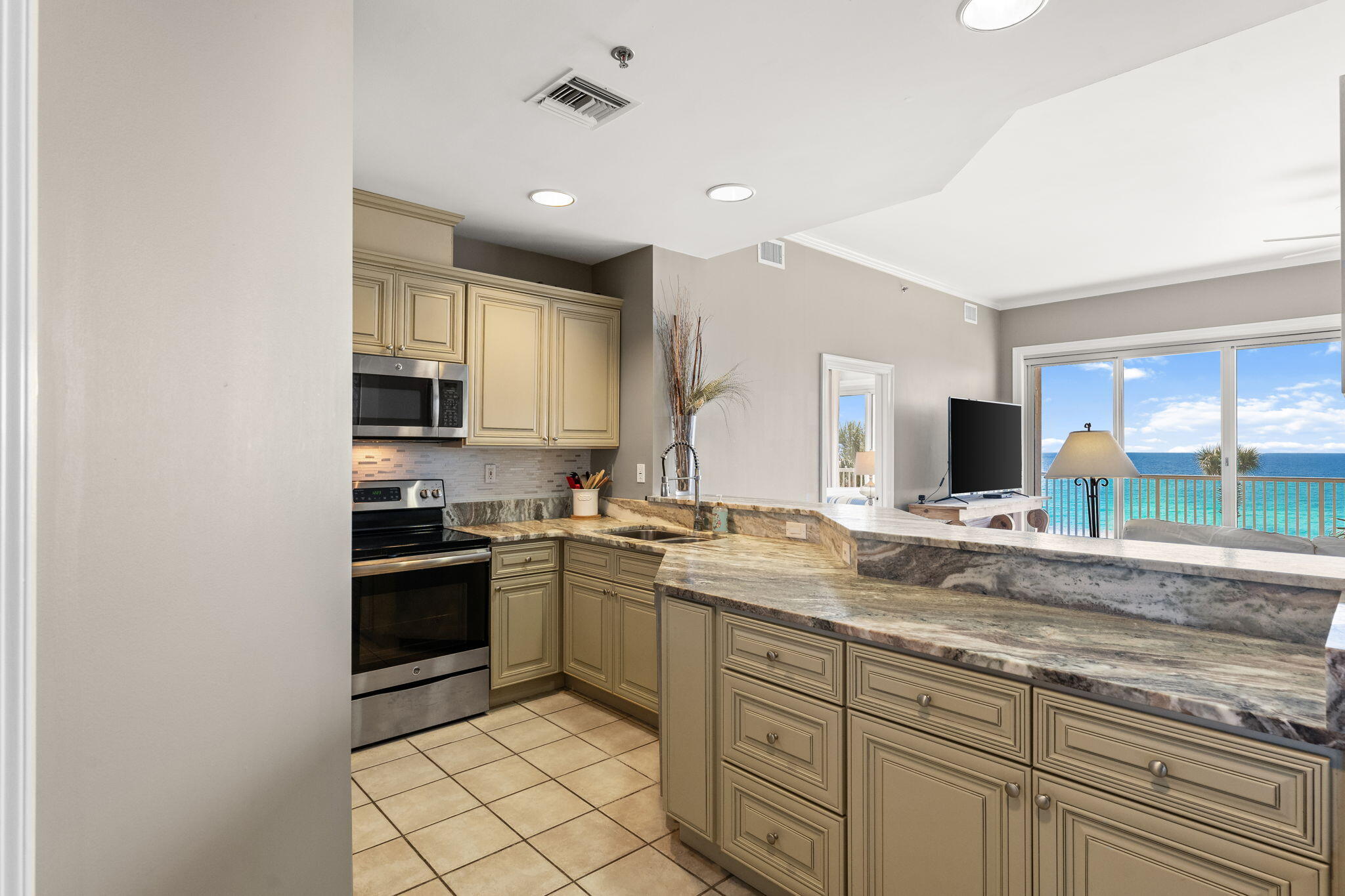 EMPRESS (THE) - Residential