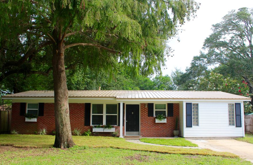 Completely renovated home located in Central Fort Walton Beach with 3 bedrooms, 2 full baths, and 1555 sq feet! This home has an open floor plan with the kitchen opening to both the dining room and living room and a split floor plan with the master bedroom located separately from the guest bedrooms! The home features a metal roof (2015), new hotwater heater (2016), new kitchen and appliances (2017), and brand new master bathroom and walk-in closet (2017), new lighting, flooring, windows, doors and hardware, electrical panel and GFI/Grounded circuits, and so much more! Upon entering this home there is a beautiful view of the kitchen with peninsula, slide in stove, and stainless/glass range hood!