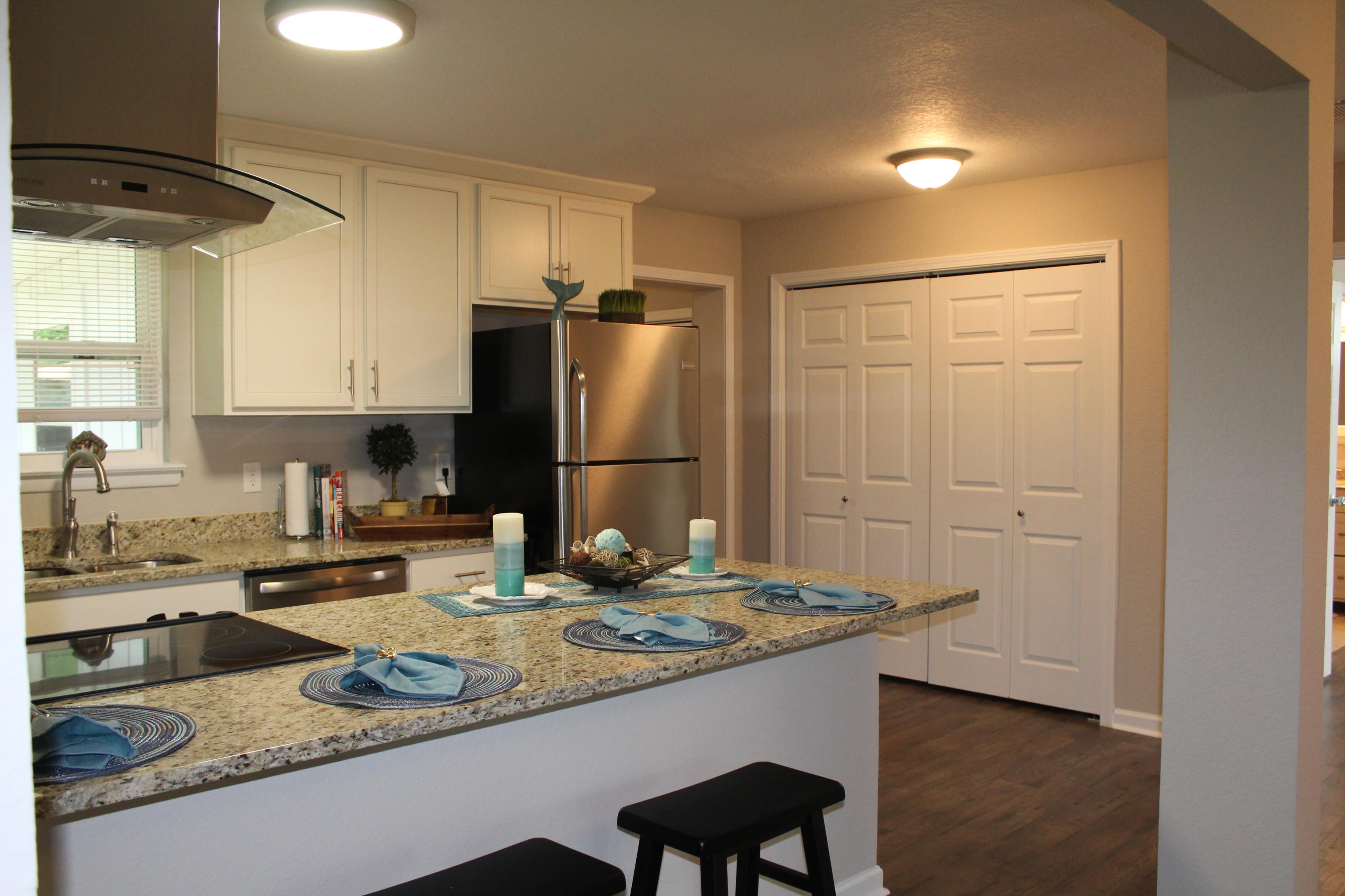 GARNIERS BEACH 6TH - Residential