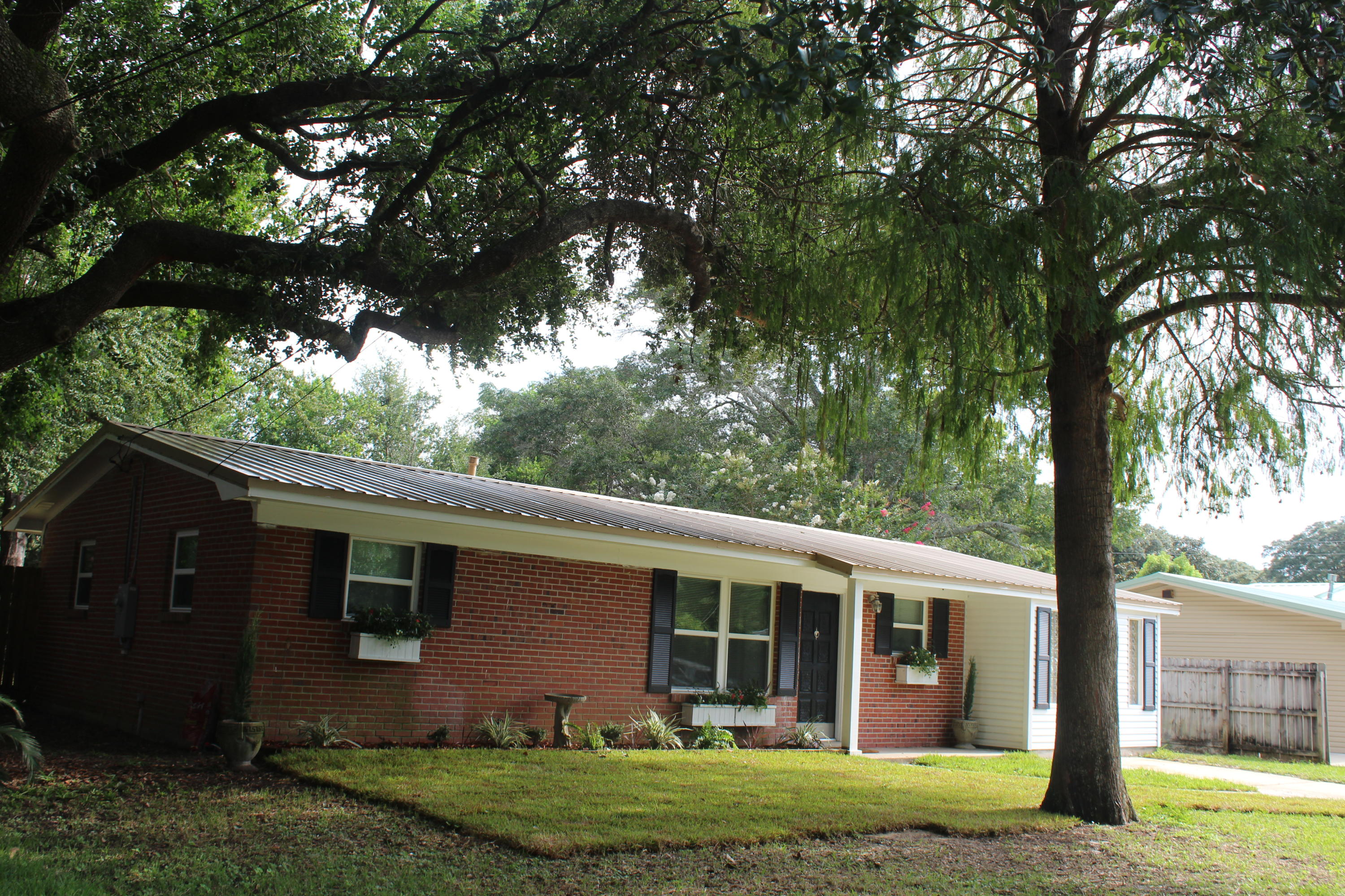 GARNIERS BEACH 6TH - Residential