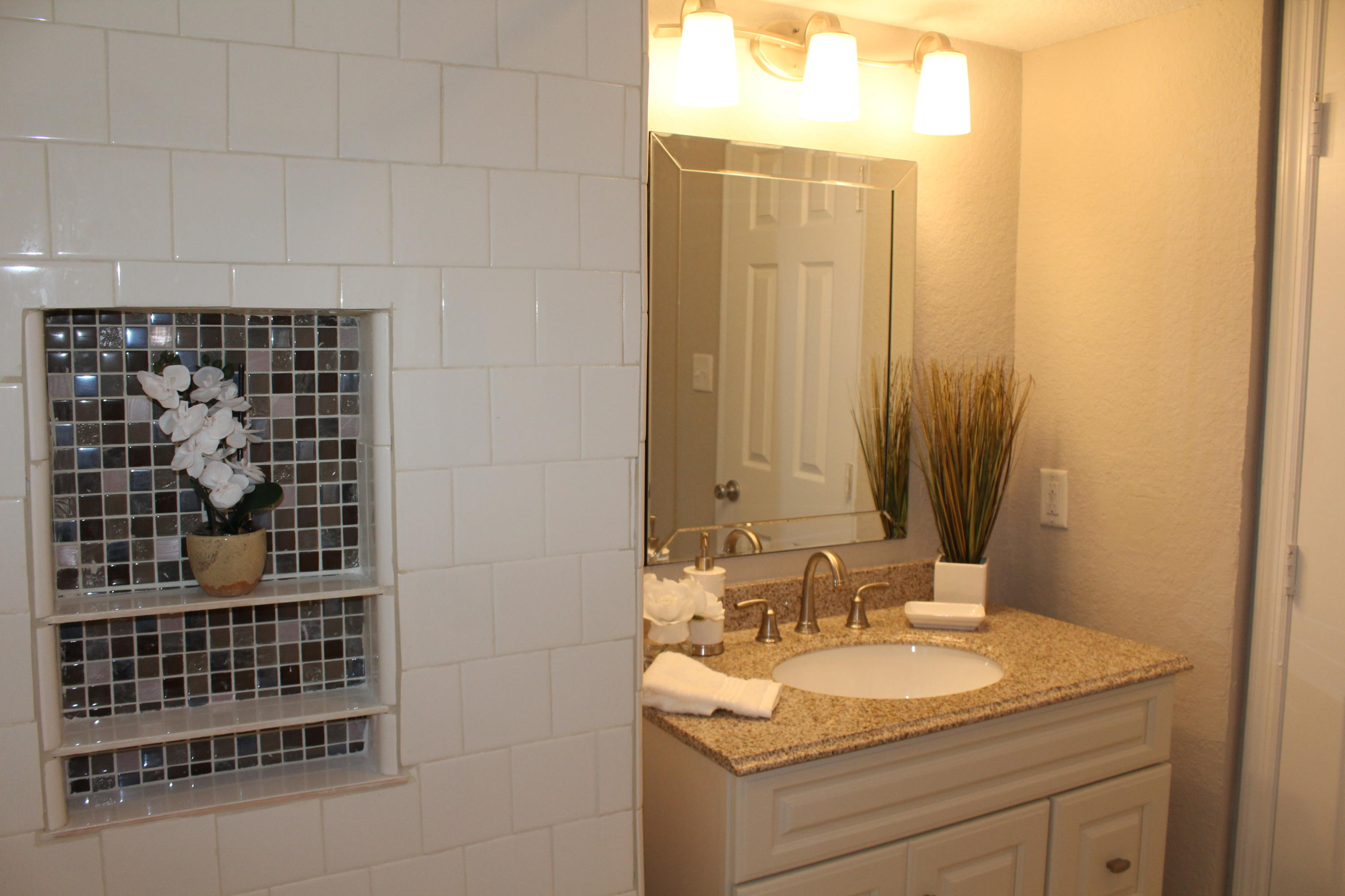 GARNIERS BEACH 6TH - Residential