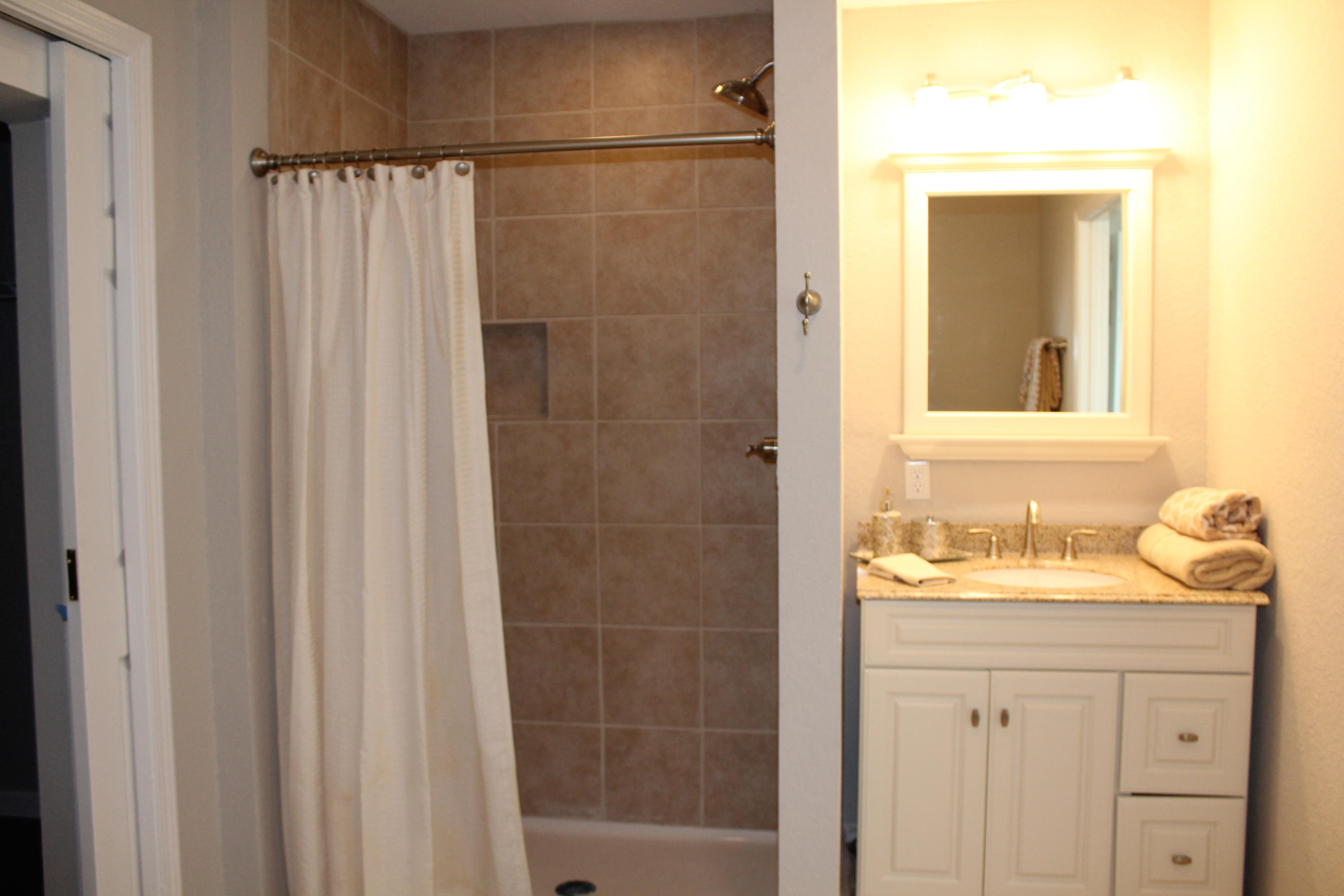 GARNIERS BEACH 6TH - Residential