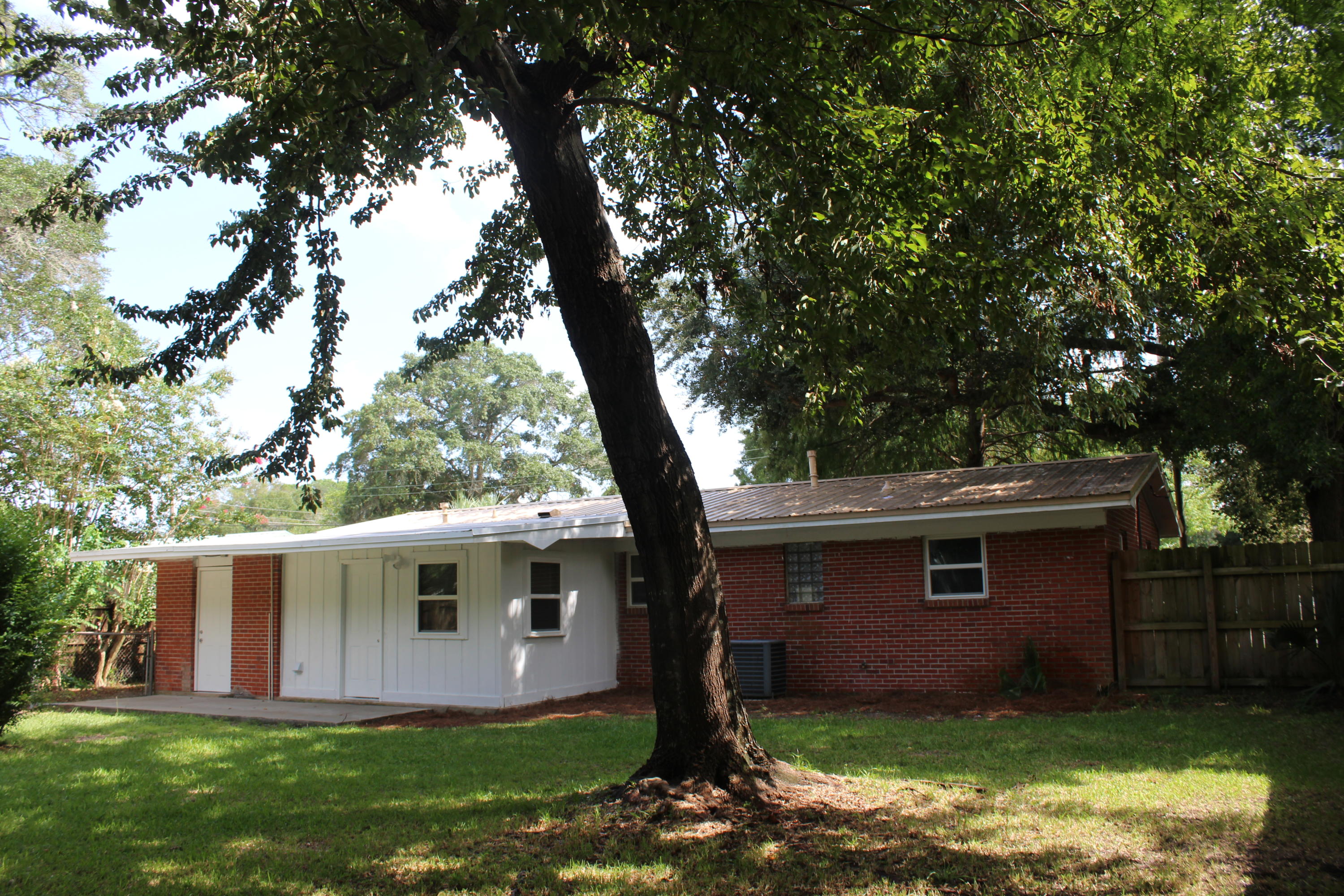 GARNIERS BEACH 6TH - Residential