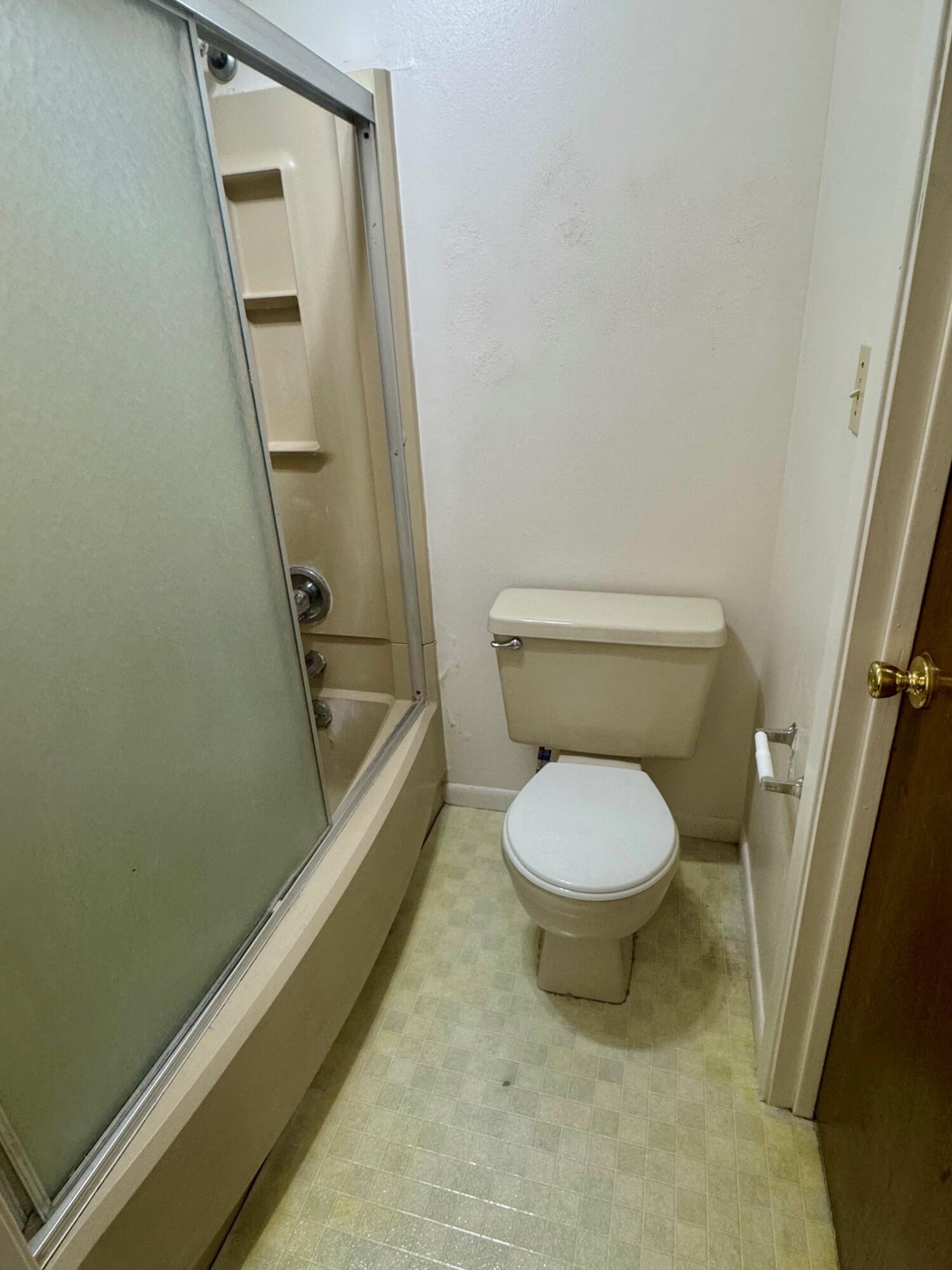 CEDAR AVE CONDO - Residential Lease