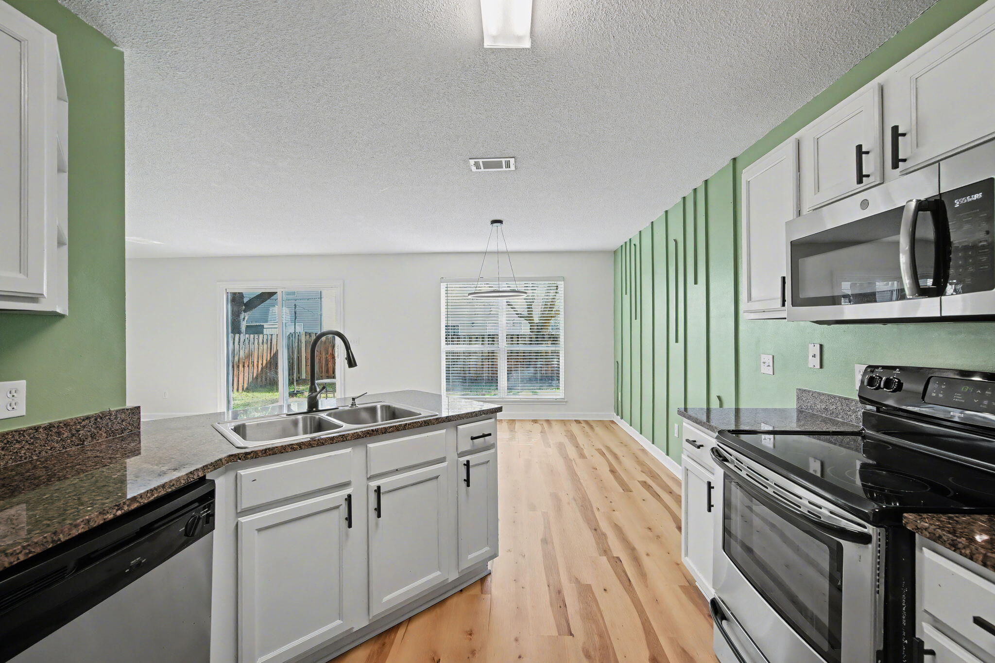 SUMMERWOOD S/D - Residential